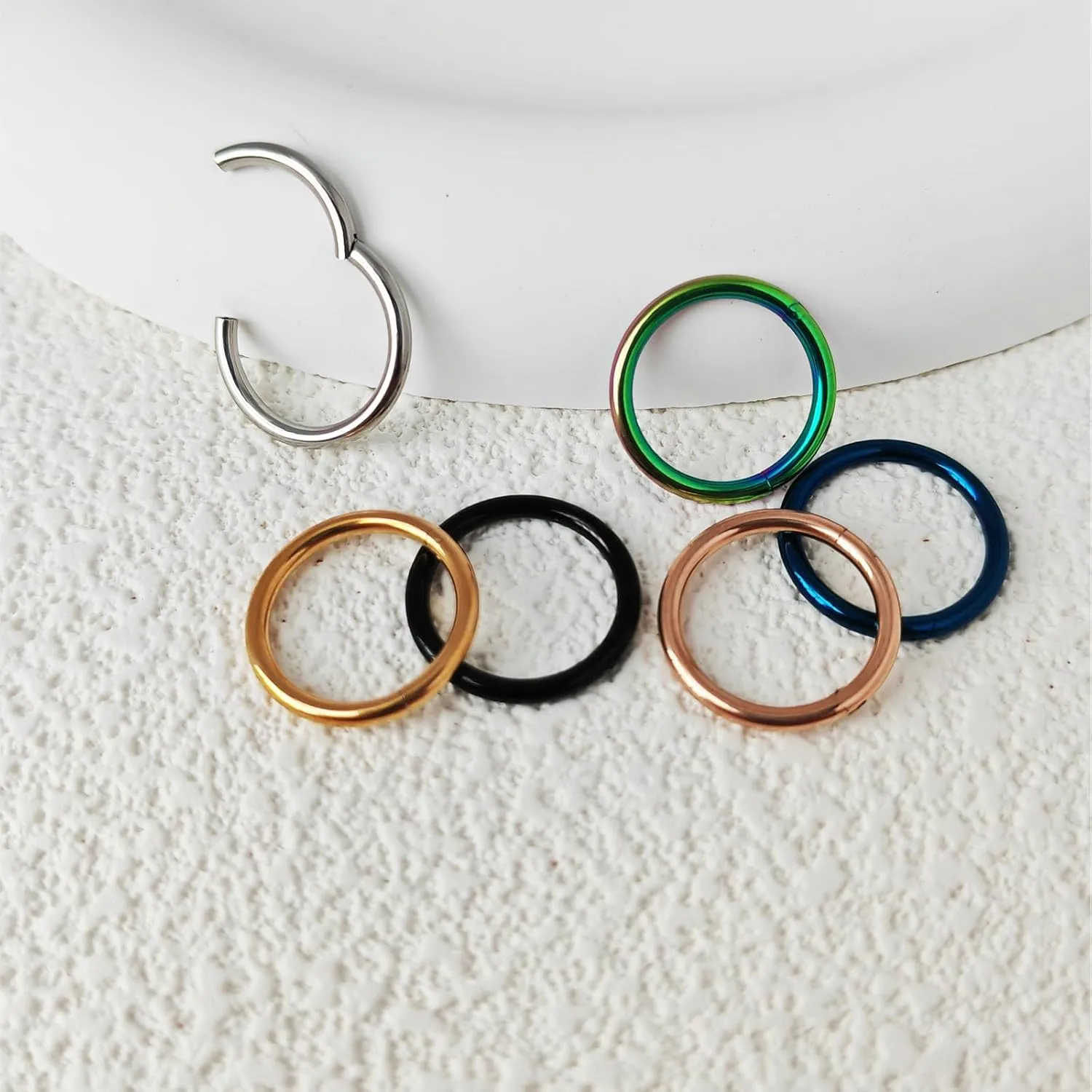 20G 18G 16G 14G Nose Rings Hoops 316L Surgical Steel Hinged Clicker Segment Septum Nose Lip Rings for Women 6mm 7mm 8mm 9mm 10mm 12mm Gold Silver Black Rose Gold Blue