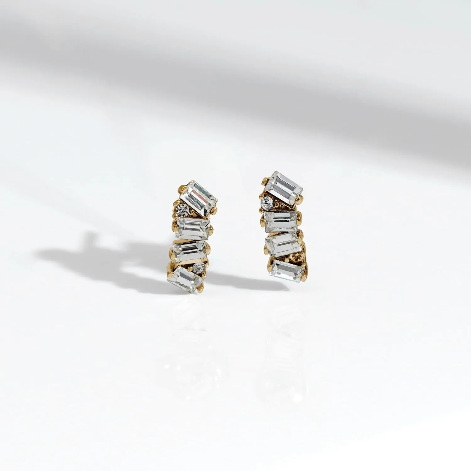 Amazon Essentials Brass Sliver Clear Stud Earrings