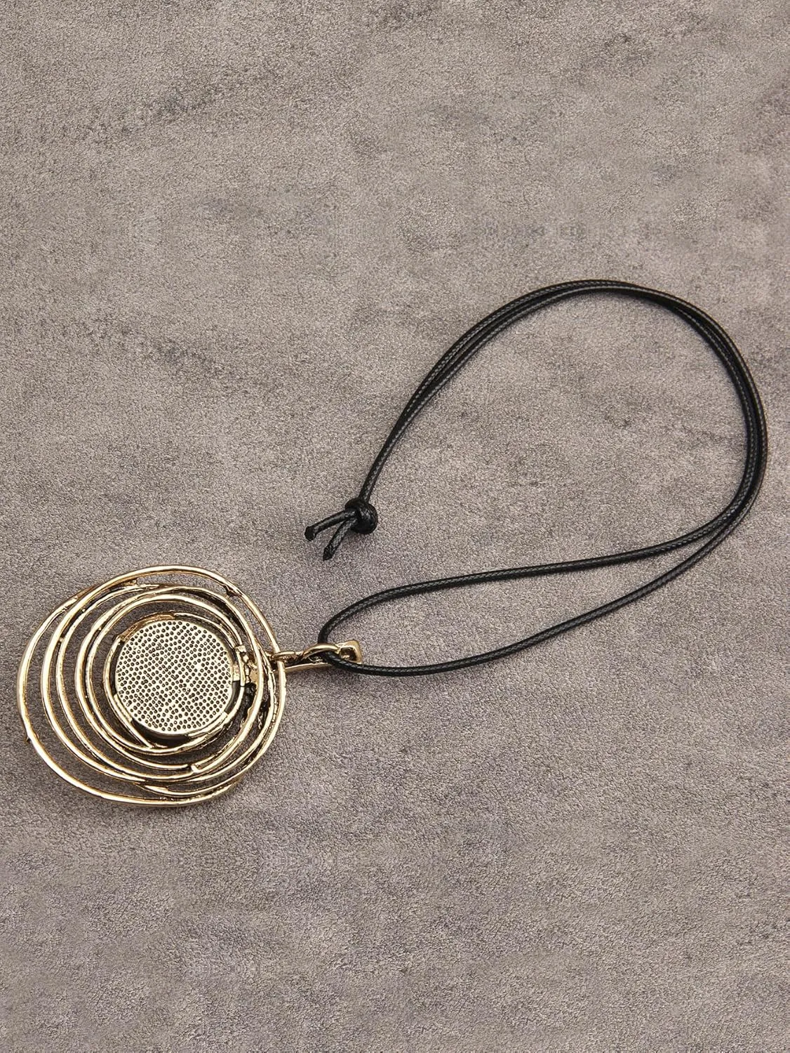 Boho Necklaces for Women Long Wooden Pendant Vintage Necklace Sweater Chain Necklace Handmade Jewelry
