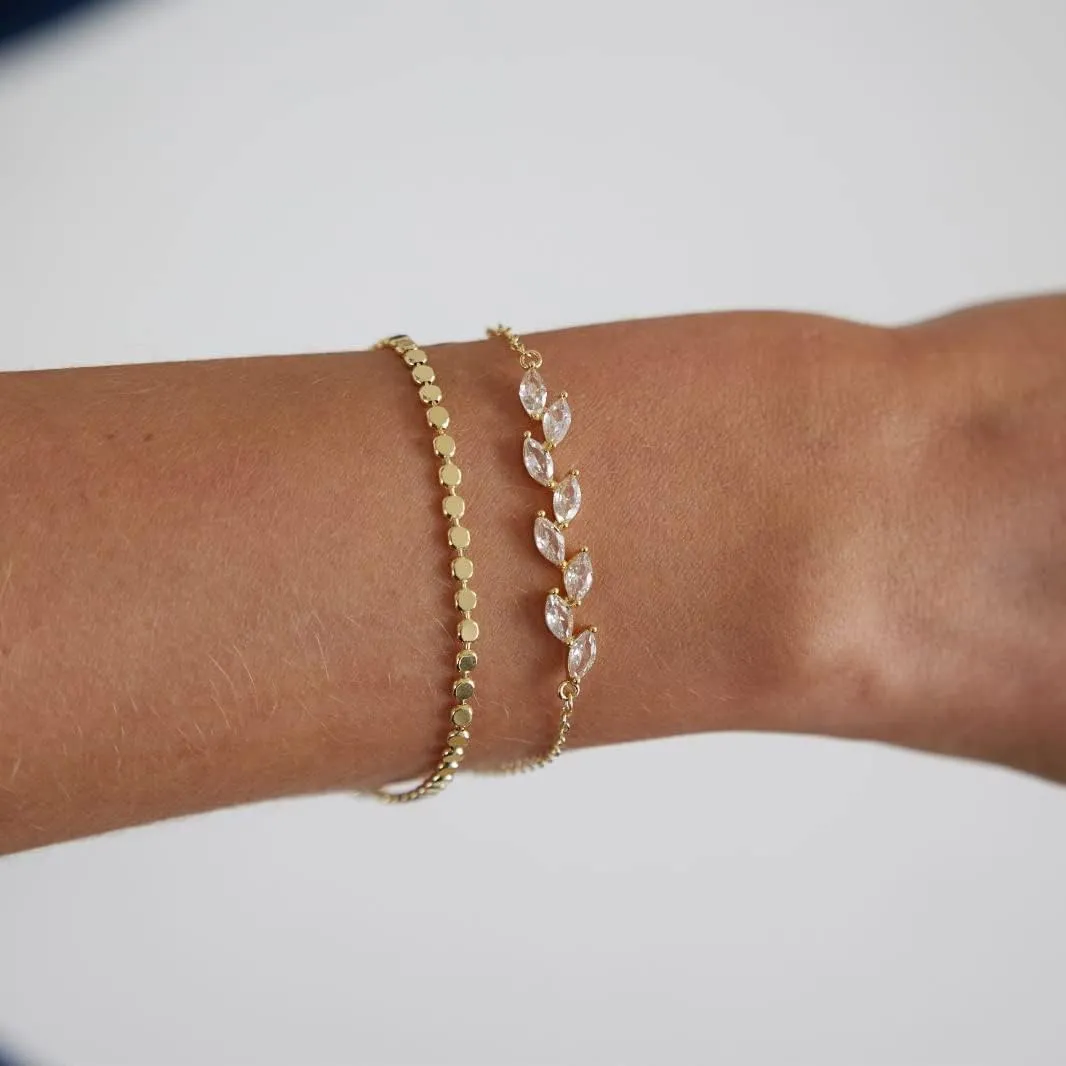 CAROVO Gold Bracelets for Women, 14k Gold Plated Bracelet for Women Bracelets Sets Dainty Herringbone Paperclip Satellite Box Link Chain Anklet Bracelet Jewelry for Gifts.