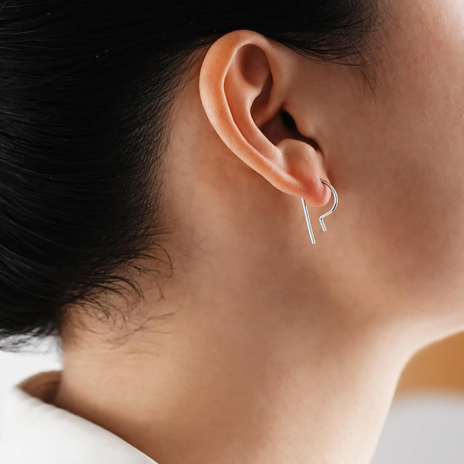 CHIC & ARTSY 925 Sterling Silver Open Hoop Earrings Small Hoop Earrings for Women Half Hoop Cartilage Piercing Adjustable Huggie Earrings