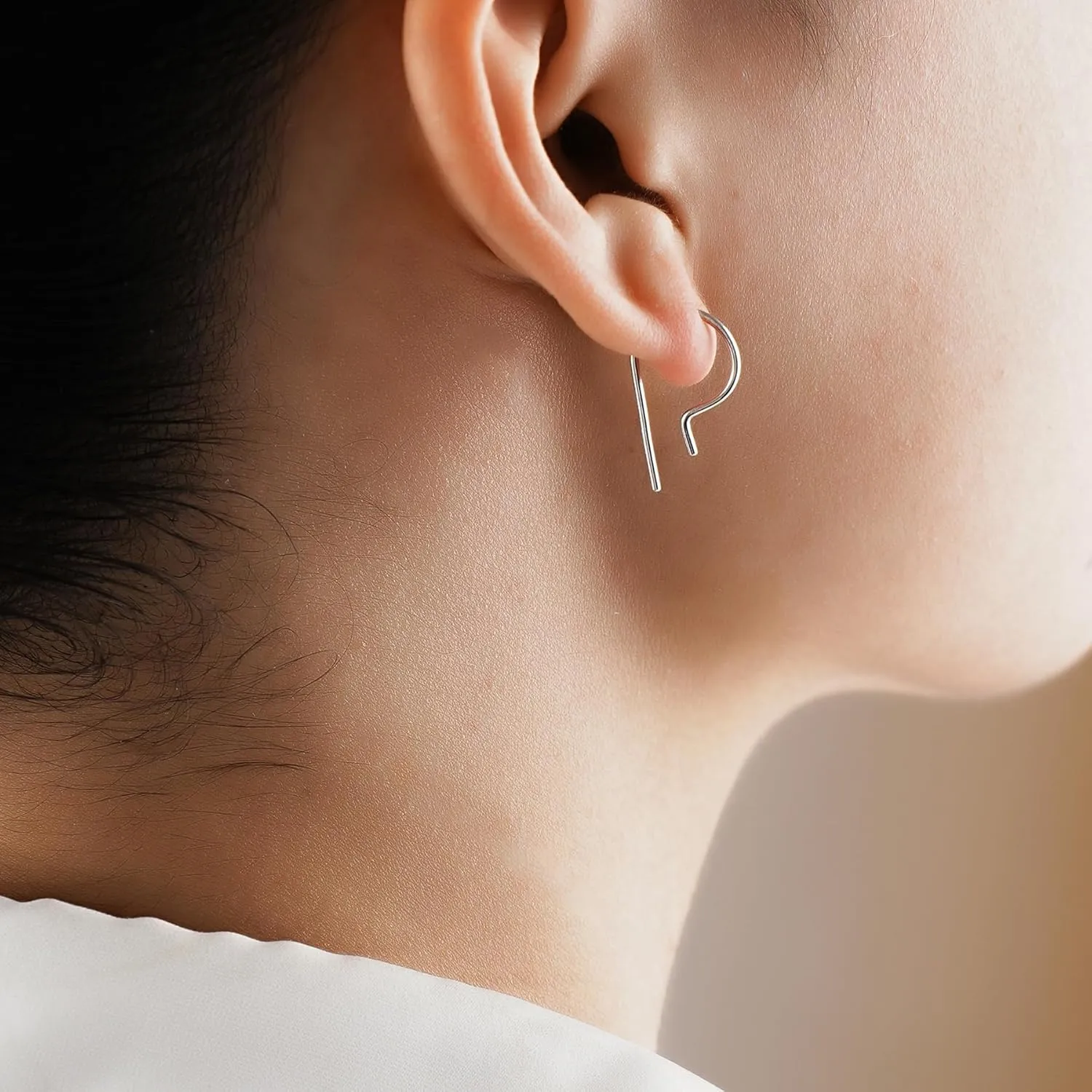 CHIC & ARTSY 925 Sterling Silver Open Hoop Earrings Small Hoop Earrings for Women Half Hoop Cartilage Piercing Adjustable Huggie Earrings