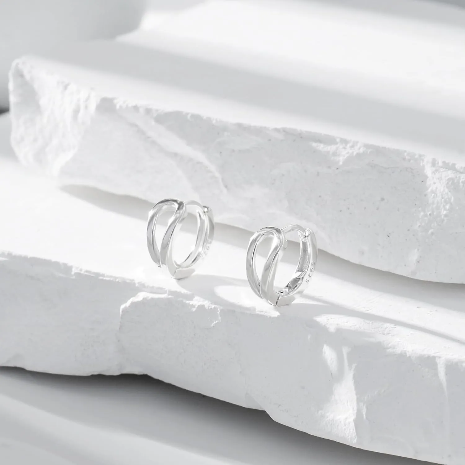 CHIC & ARTSY Sterling Silver Huggie Hoop Earrings for Women