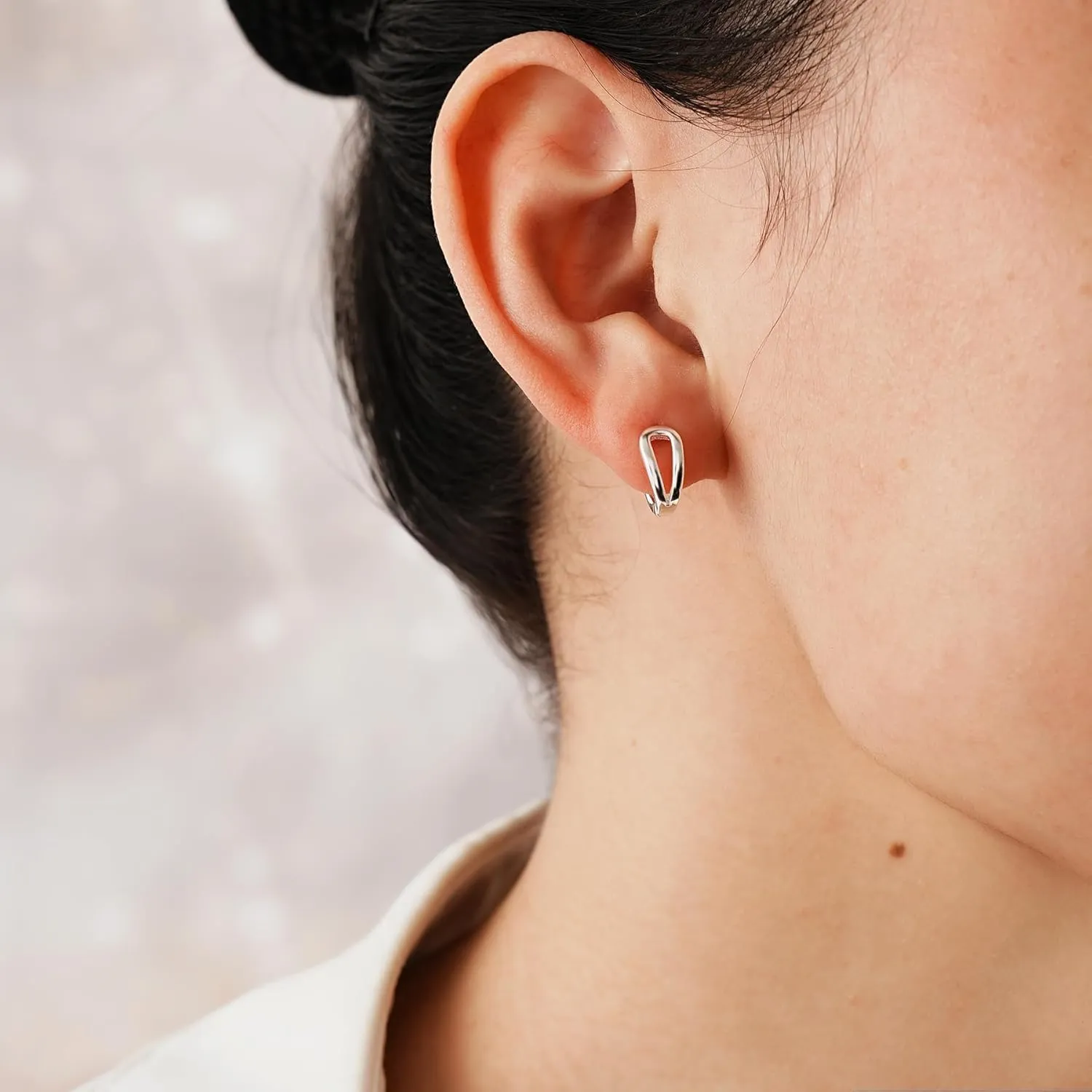 CHIC & ARTSY Sterling Silver Huggie Hoop Earrings for Women