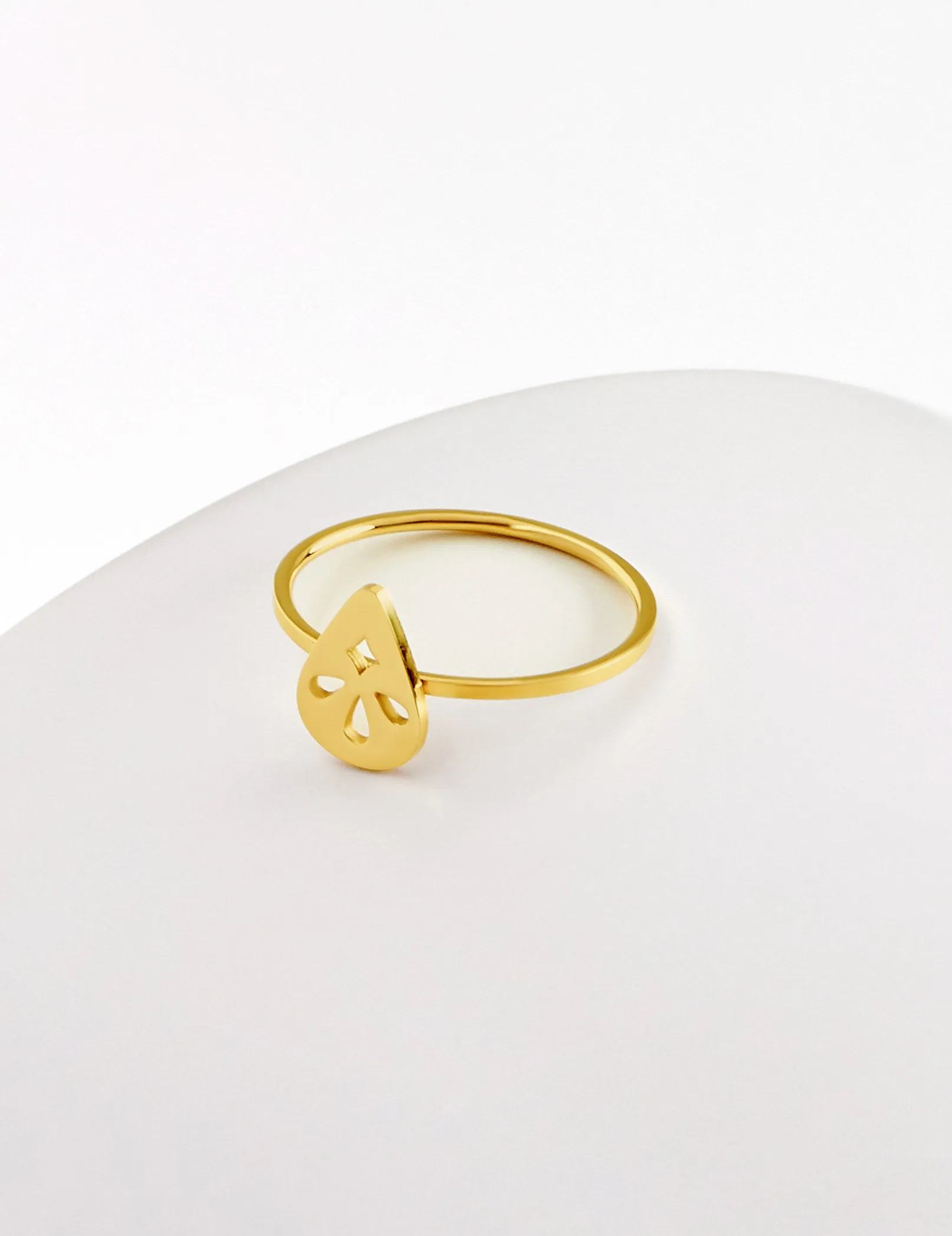 Clover Ring