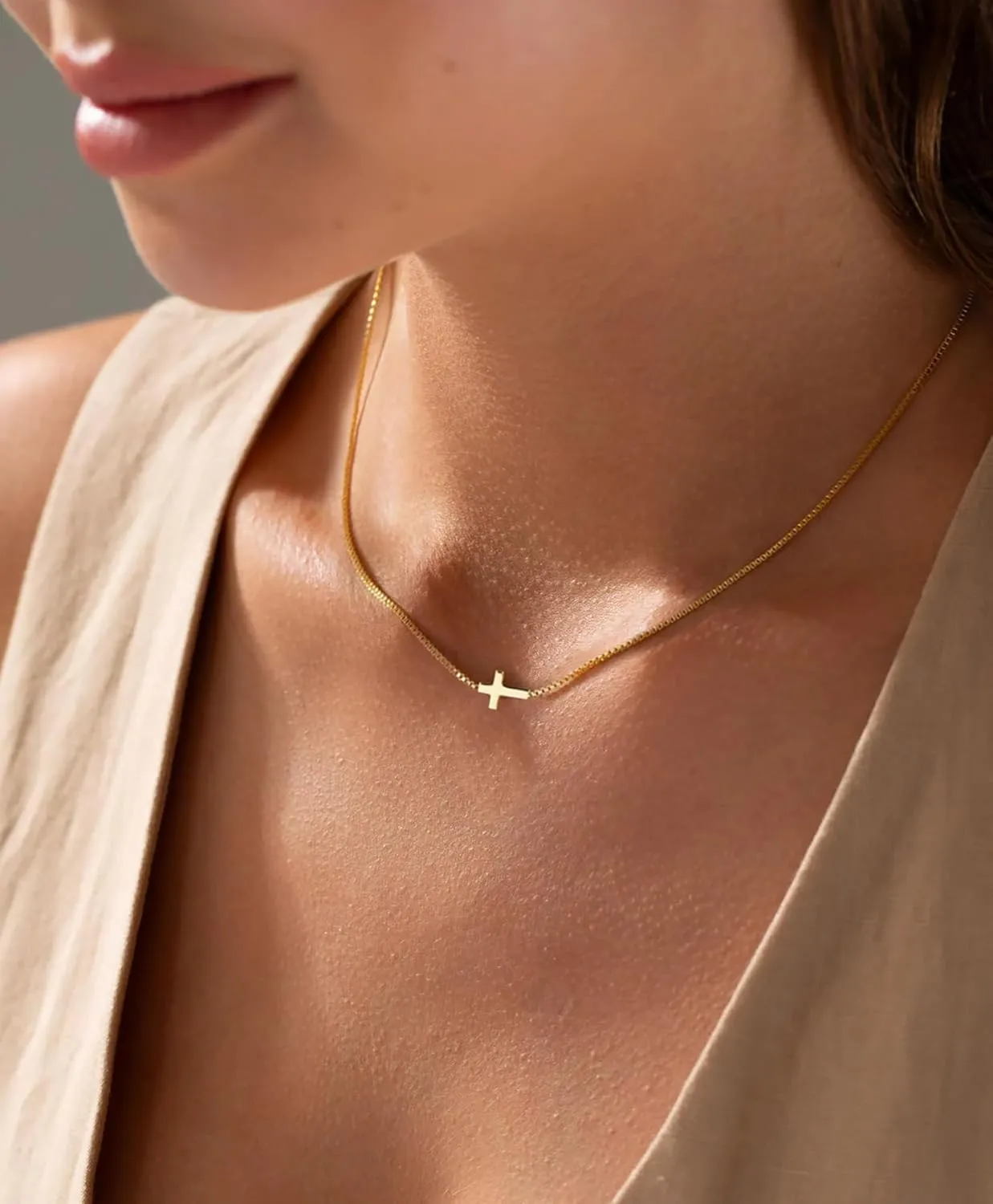 Cross Necklace for Women 14K Gold Silver Plated Dainty Small Cross Pendant Necklace Charm Choker Trendy Cute Cross Charm Chain Necklaces Faith Religion Jewelry Minimalist Gifts