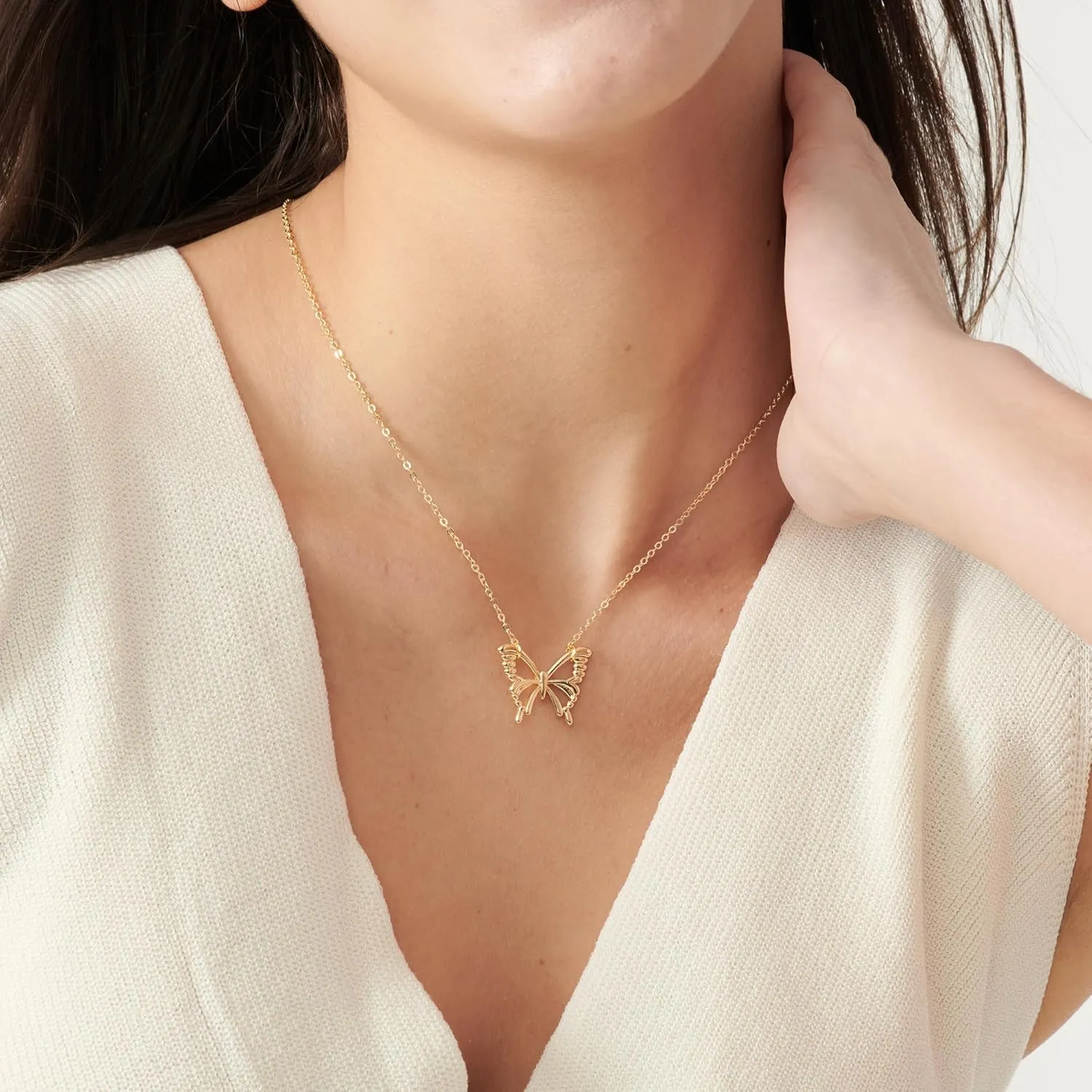 Dainty Necklace for Women, 14K Gold Plated Elephant Bee Cat Dog Bear Moon and Star Necklace Dragonfly Cute Sun Rainbow Necklaces Simple Flower Gold Evil Eye Leaf Necklace