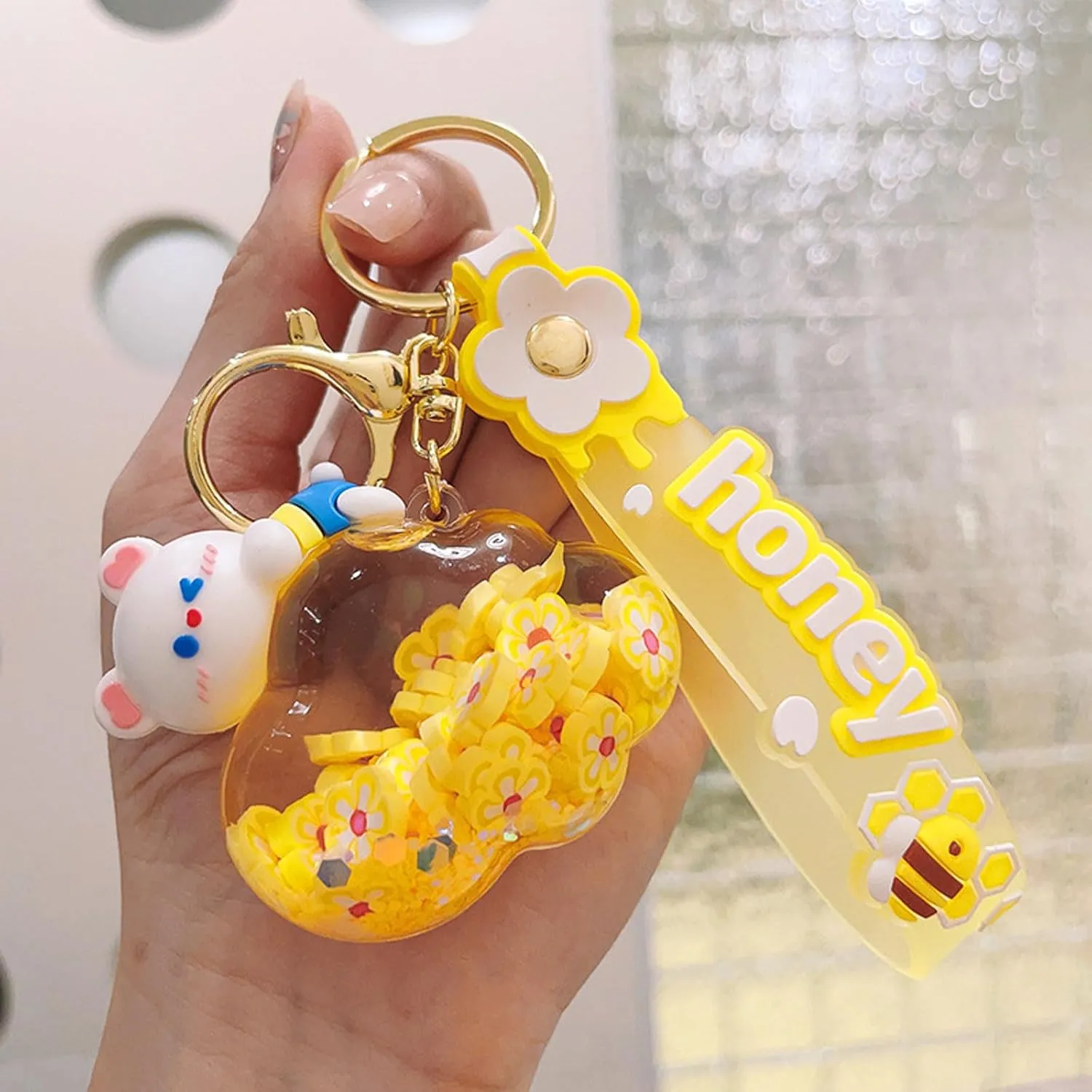 Delicate Cute Cloud Key Ring Decoration, Liquid Quicksand Floating Bear Handbag Accessories