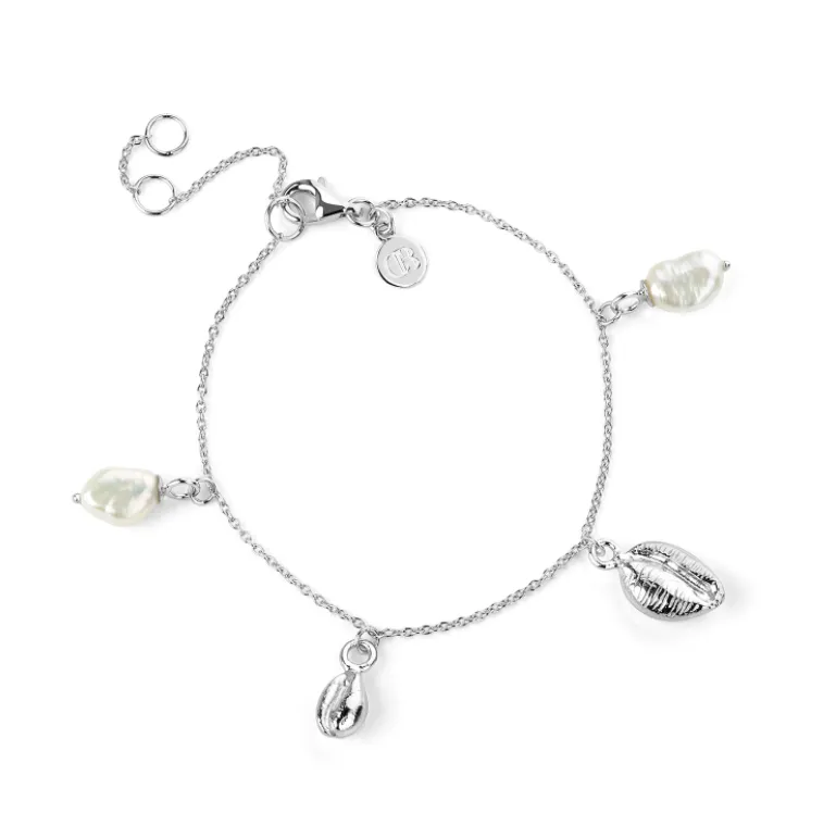 DREAMCATCHER COWRIE AND PEARL BRACELET