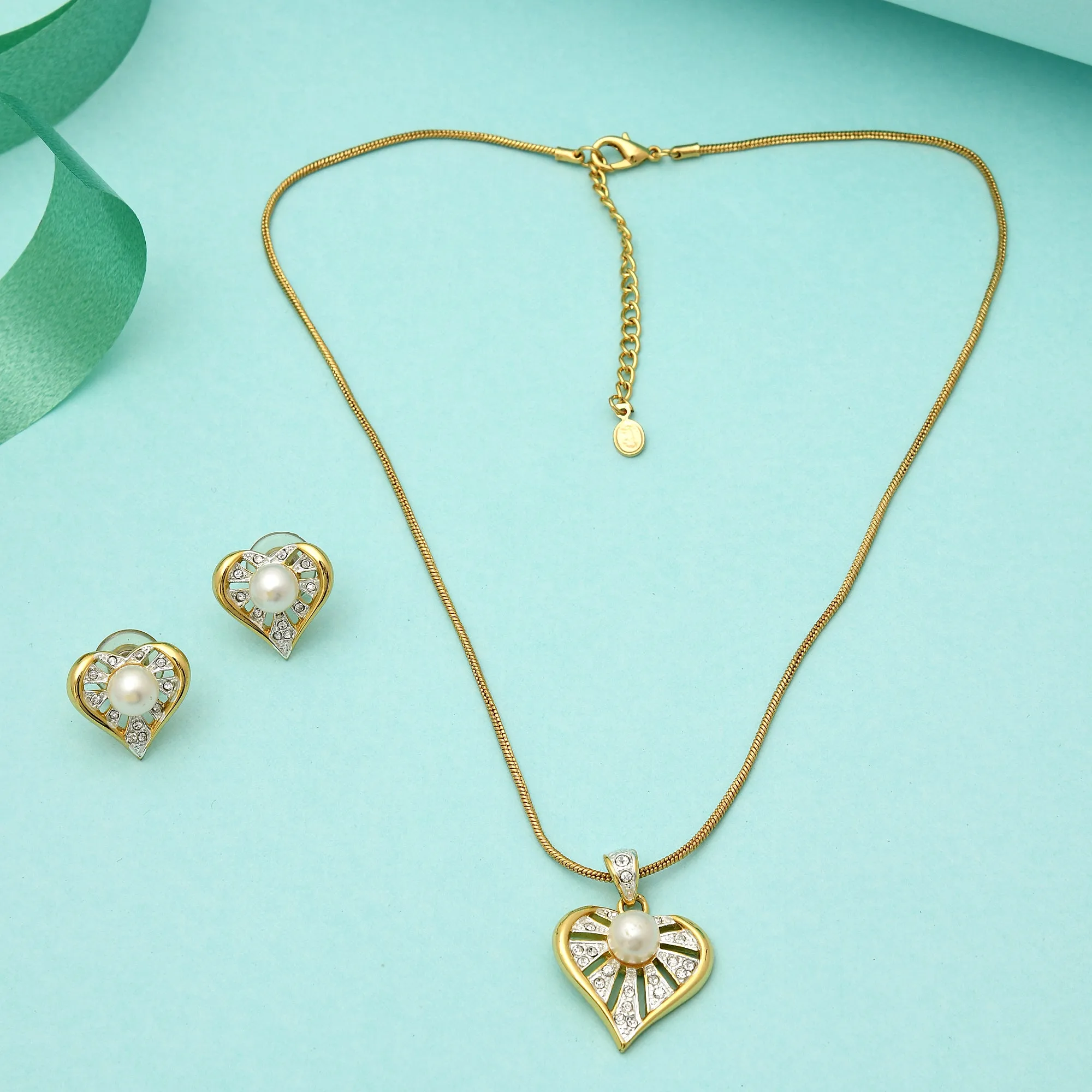 ESTELE - Valentine Special - Stylish 24CT gold plated Pearl Heart Pendant Set for Women