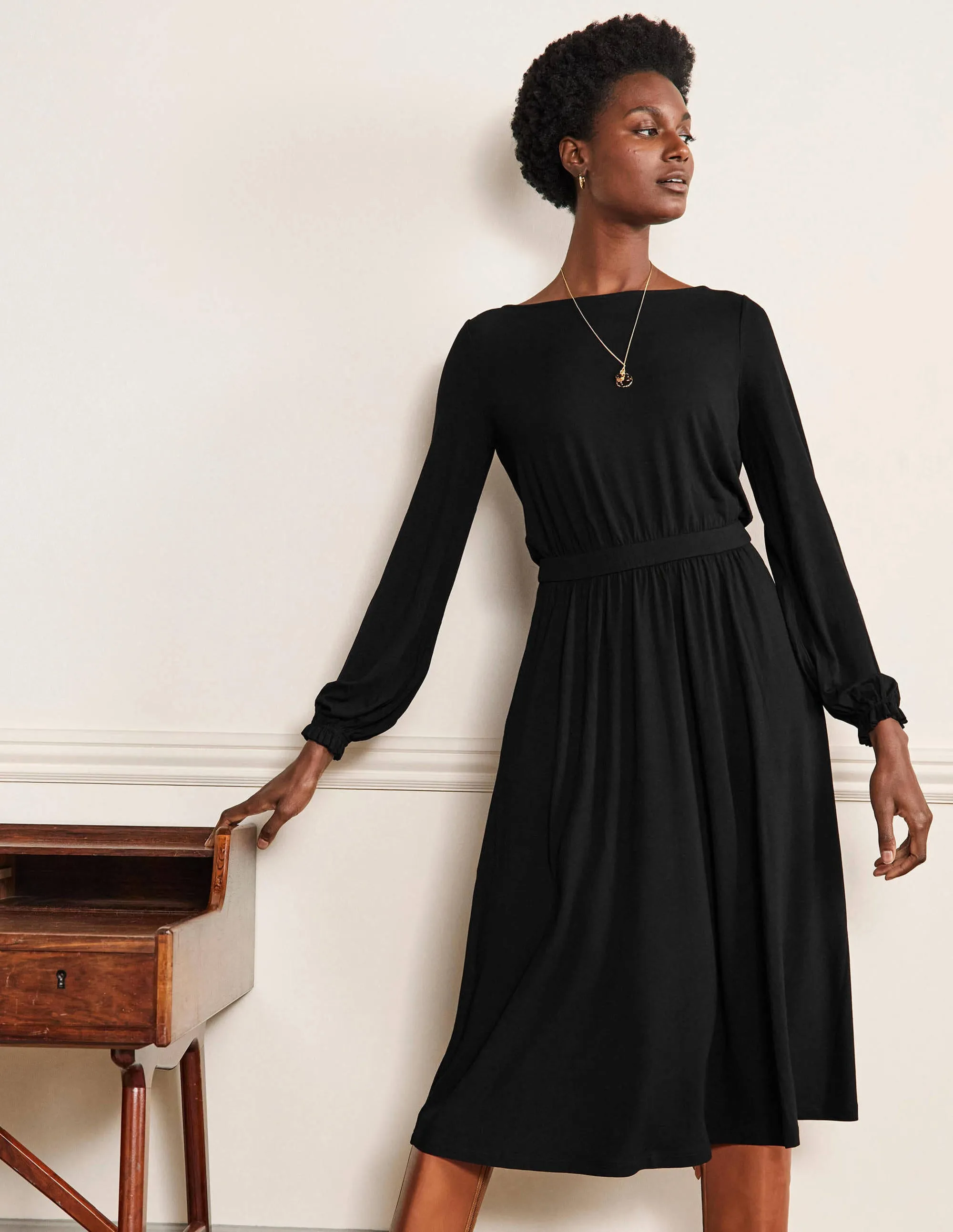 Evelyn Jersey Midi Dress-Black