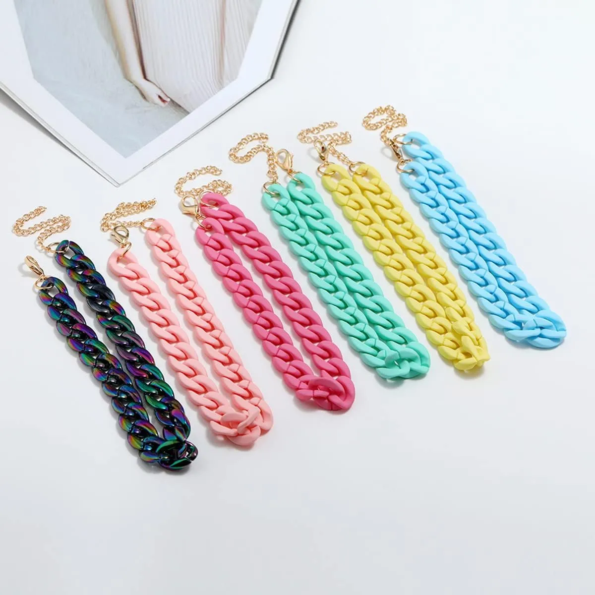 Fashion Multicolor Acrylic Figaro Chain Necklace Cuban Thick Chunky Resin Link Curb Chain Necklace for Women Girl Party Festival Jewelry