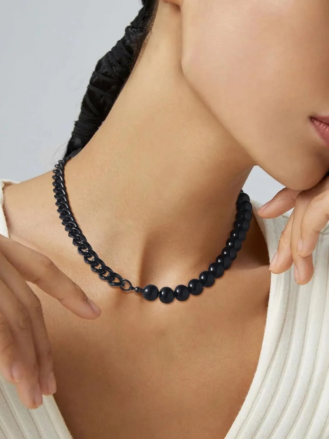 FindChic Pearl Choker Necklaces for Women Stainless Steel White/Black Beaded Pearl Collar Half Cuban Chain Stacking Necklace Jewelry Gift for Her Mom, with Gift Box