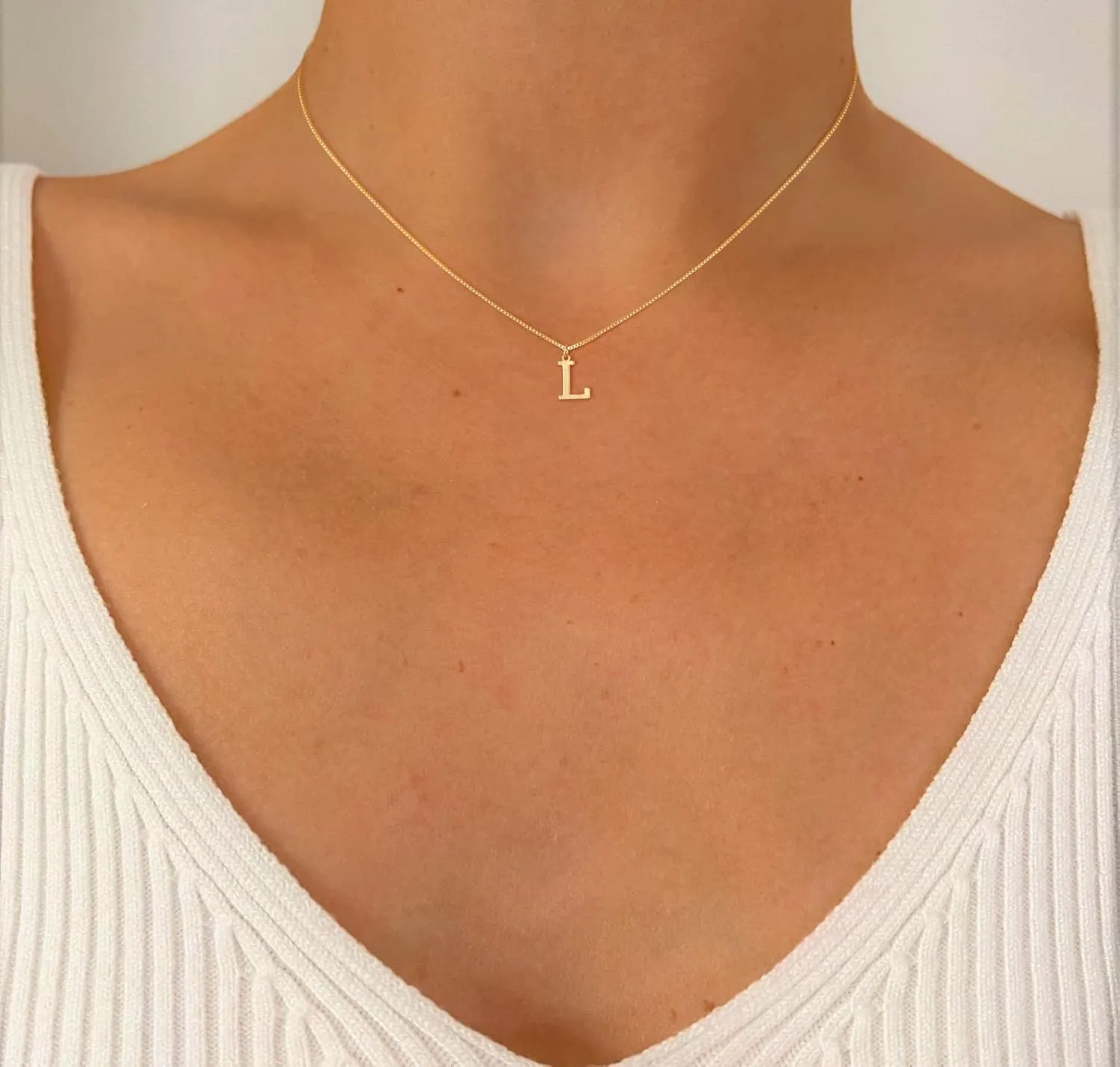 Foxgirl Gold Initial Necklaces for Women, Dainty Gold Letter Necklace Tiny A-Z Pendant Choker Necklace Trendy Cute Personalized Monogram Name Necklace Gold Jewelry Necklace for Women Gift