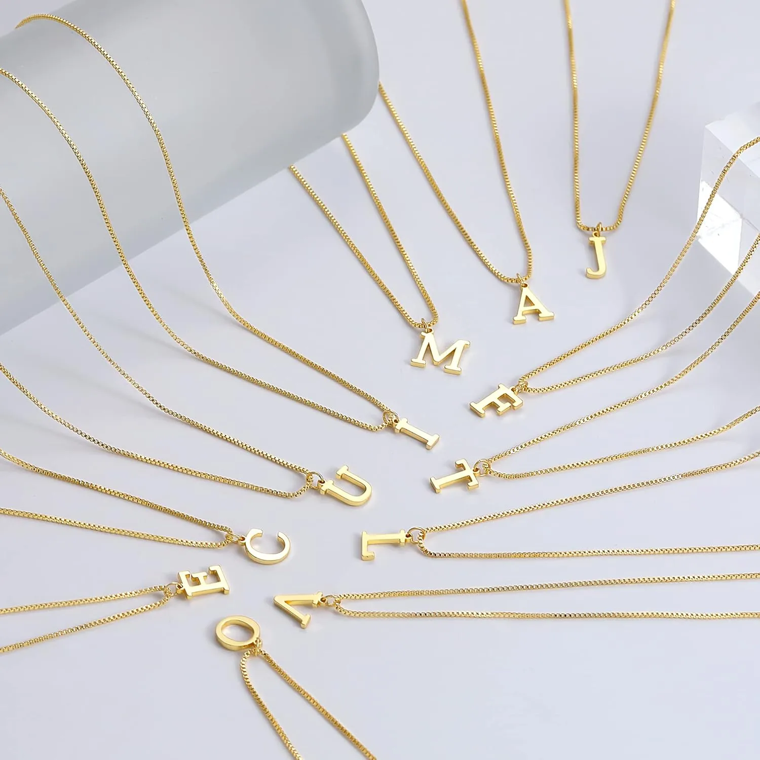 Foxgirl Gold Initial Necklaces for Women, Dainty Gold Letter Necklace Tiny A-Z Pendant Choker Necklace Trendy Cute Personalized Monogram Name Necklace Gold Jewelry Necklace for Women Gift