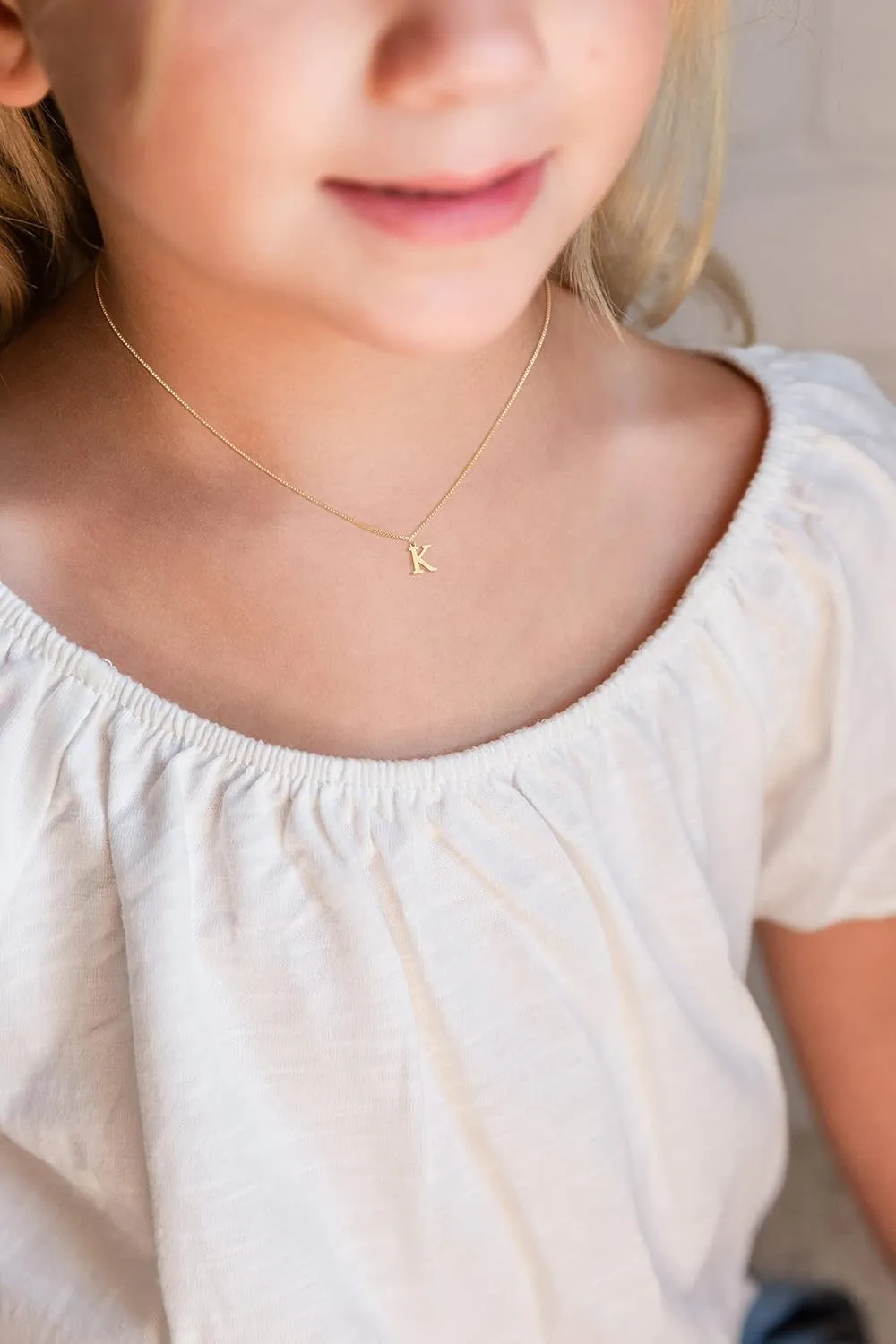 Foxgirl Gold Initial Necklaces for Women, Dainty Gold Letter Necklace Tiny A-Z Pendant Choker Necklace Trendy Cute Personalized Monogram Name Necklace Gold Jewelry Necklace for Women Gift