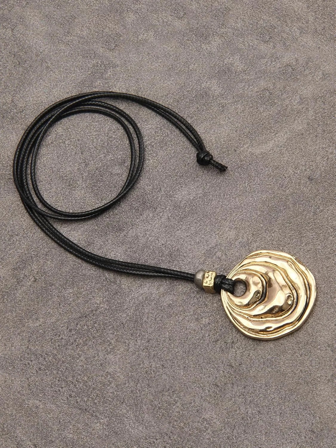 GelConnie Boho Necklaces for Women Vintage Silver Circles Long Pendant Necklace Cowgirl Sweater Necklace Adjustable Leather Choker Necklace for Women