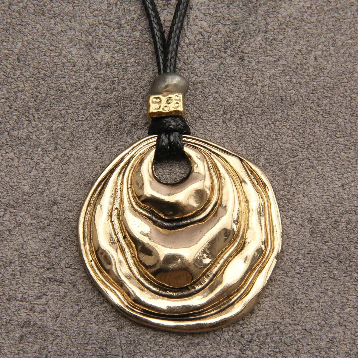GelConnie Boho Necklaces for Women Vintage Silver Circles Long Pendant Necklace Cowgirl Sweater Necklace Adjustable Leather Choker Necklace for Women