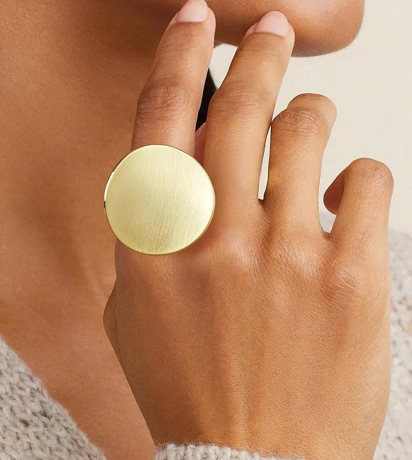 Gold Chunky Signet Statement Rings, Fashion Women's Gold Plated Band Ring, Wide Metal Round Rings, Cocktail Costume Jewelry Gifts for Her
