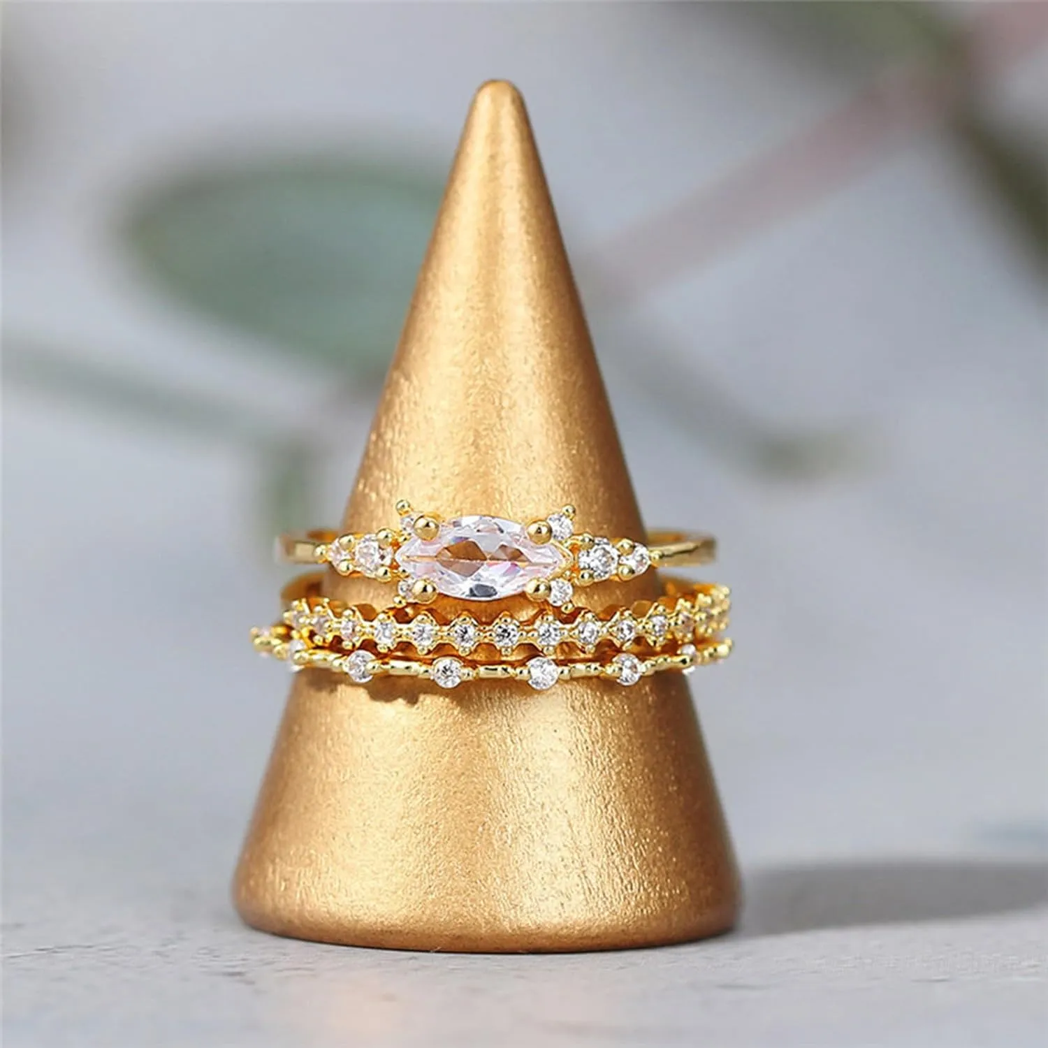 Gold Dainty Rings for Womem 14k Gold Plated Stackable Ring for Girls Size 6-11 Cubic Zirconia Gold Rings Set Wedding Rings for Women Aesthetic Jewelry for Women Girls