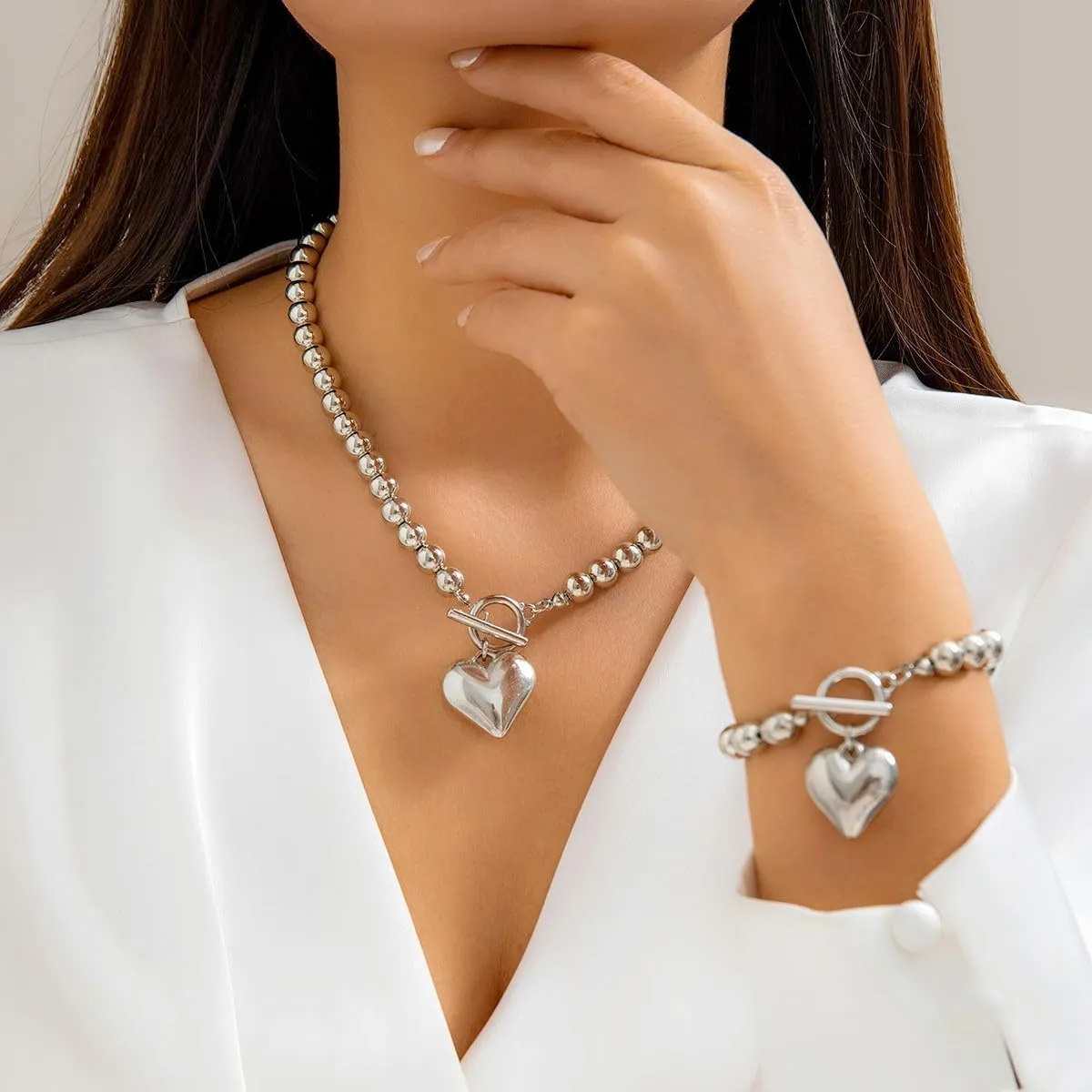 Gold Heart Chunky Necklaces for Women Silver Heart Necklace Big Pearl Choker Necklace Y2k Necklace Pearl Statement Necklace Trendy Jewelry