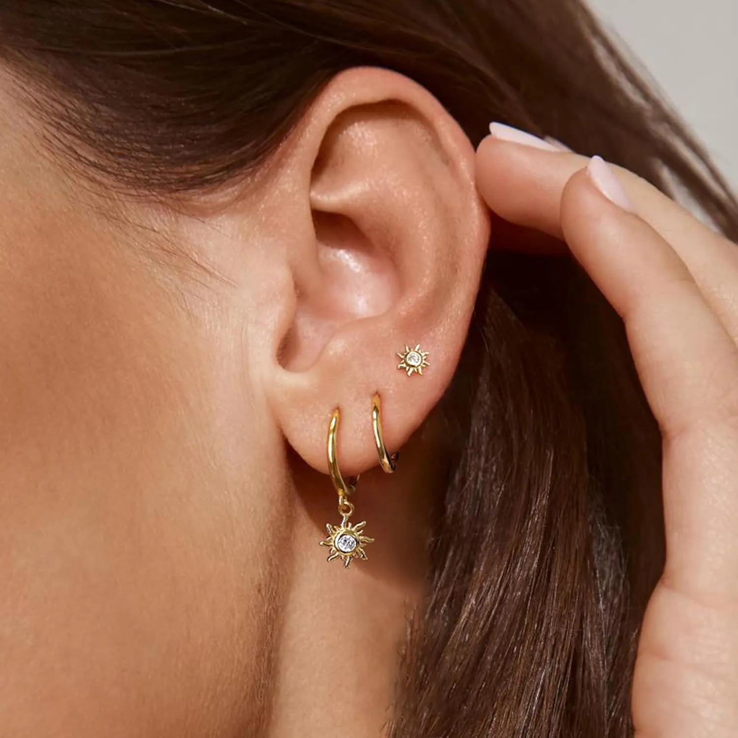 Gold Hoop Earrings Set for Women, Dainty 14K Gold Plated Earrings Gold CZ Heart Sun Leaf Star Tear Earrings Set Hypoallergenic Lightweight Hoop Earrings Charm Fashion Jewelry Gifts for Women