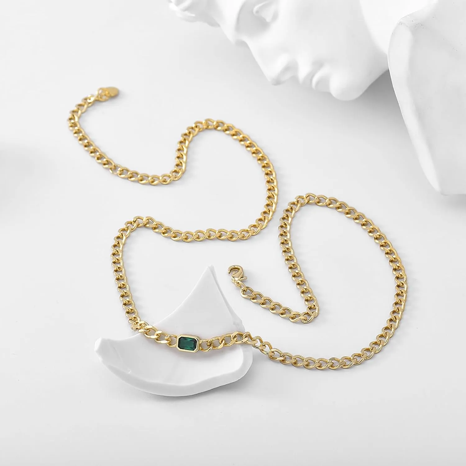 Gold Pendant Necklace for Women 18K Gold Plated Dainty Gold Necklace for Women, Jewelry Gift for Her