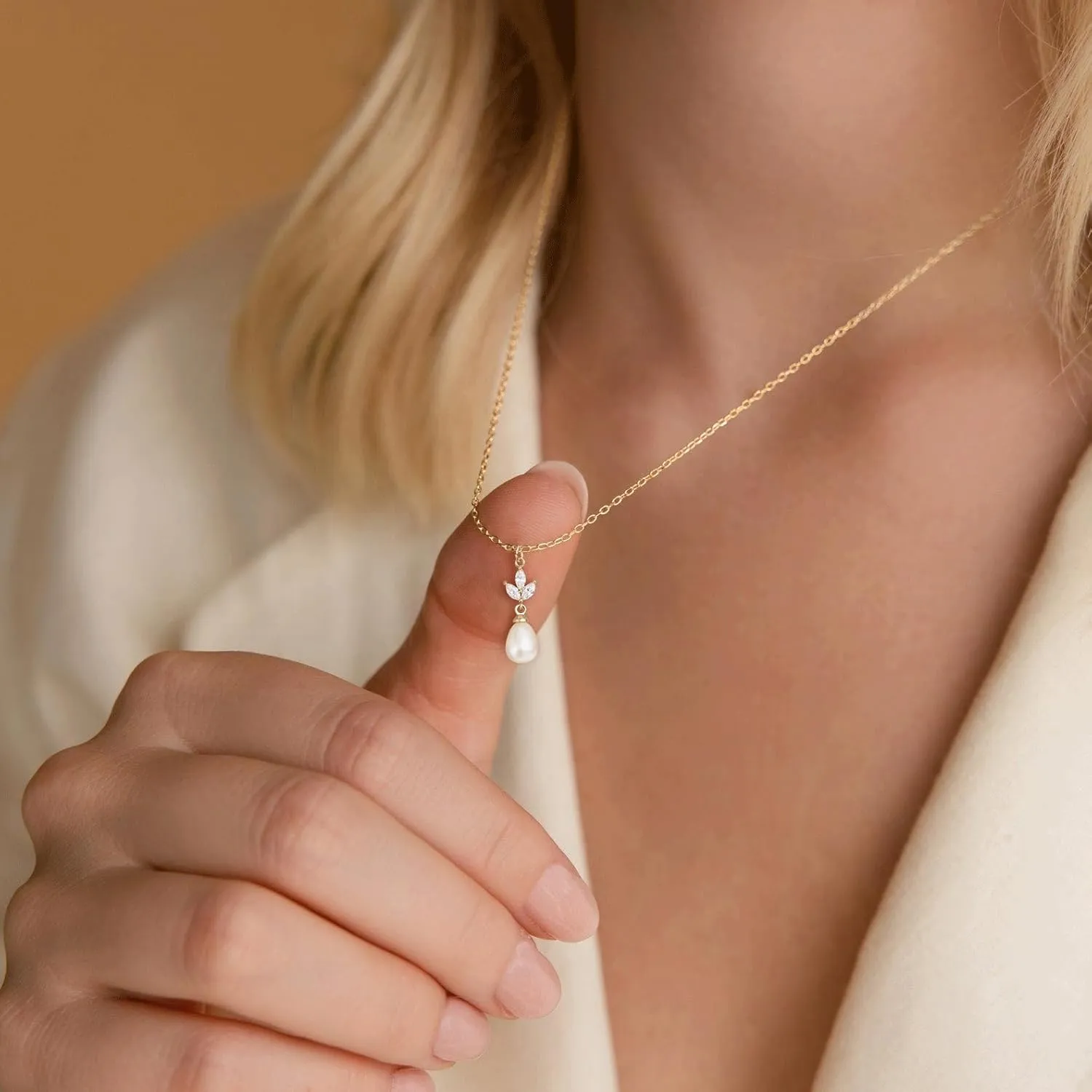 HANLI Gold Pearl Necklace for Women - 14K Gold Plated Dainty Choker CZ Pearl Pendant Nekclaces Womens Layered Bridal Ball Beaded Chain Trendy Jewelry Simple Wedding Necklaces