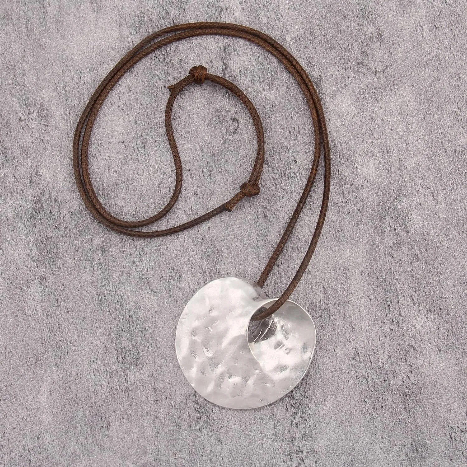 JAOYU Bohemian Necklaces for Women Leather Necklace Wood Pendant Choker Long Brown Necklace Chunky Circle Boho Hippie Jewelry