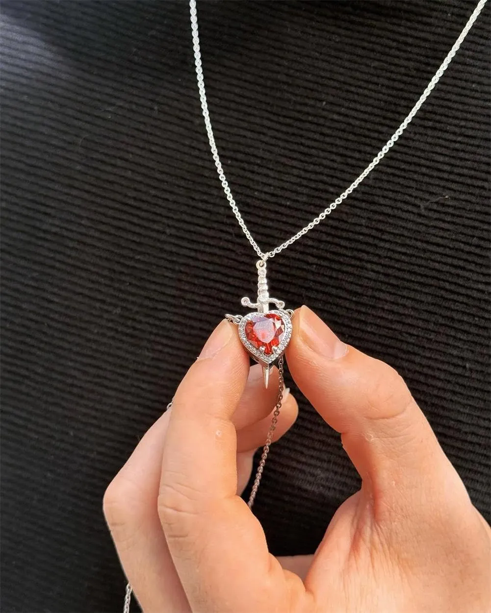 KIFEDSLJ Heart Sword Necklace for Couples Matching Sword Through Heart Necklace Set for Him Her Valentine's Day Gift Jewelry