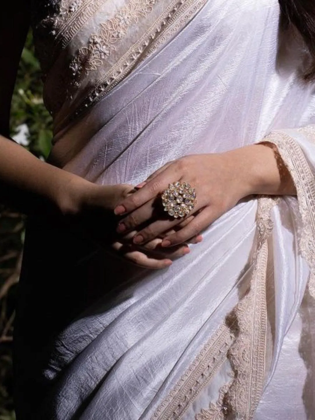 Kritika Kamra In Kundan Ring