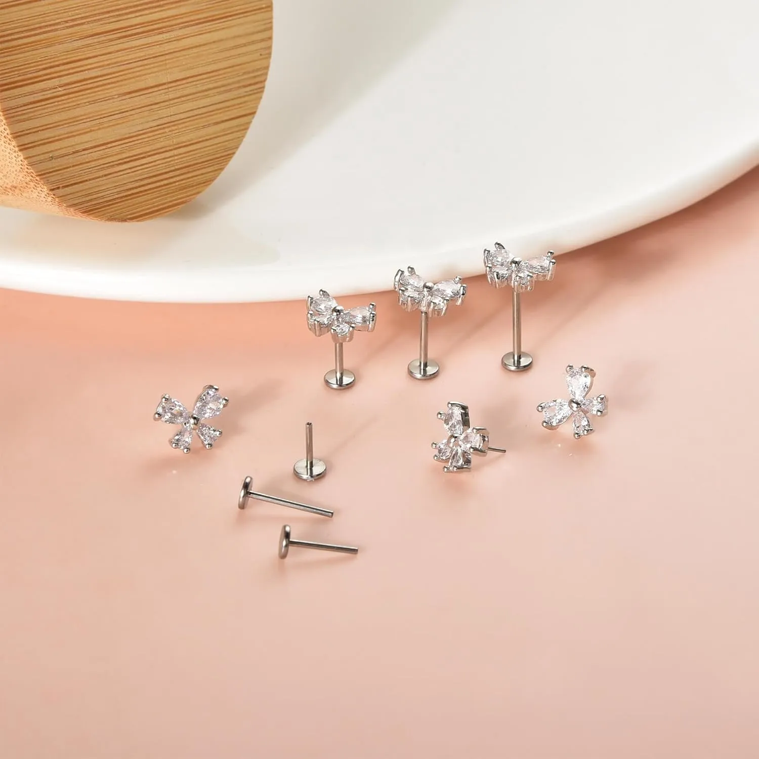 Lantine Cz Threadless Flat Back Stud Earrings Implant Grade Titanium Push in Nose Rings Studs Lip Labret Medusa Monroe Helix Daith Cartilage Tragus Lobe Piercing Jewelry