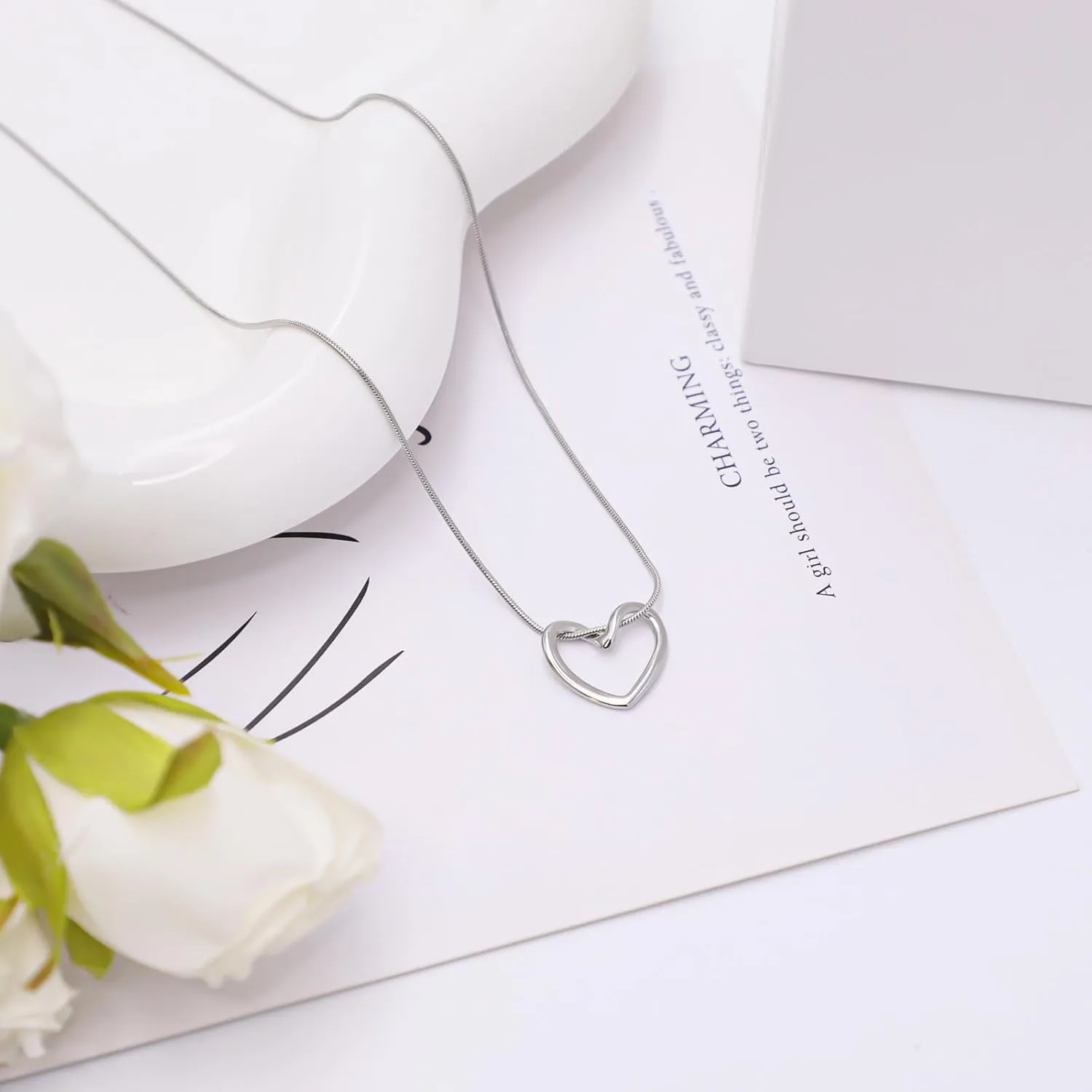 Love Word Necklace for Women Full Diamonds Dainty Necklace Rose Gold Plated Love Pendant Necklace with White CZ Elegant Women Jewelry Gift for Anniversaries & Valentine Day