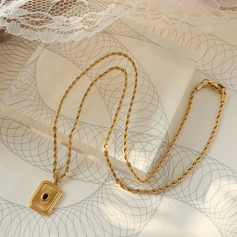 Martina Necklace