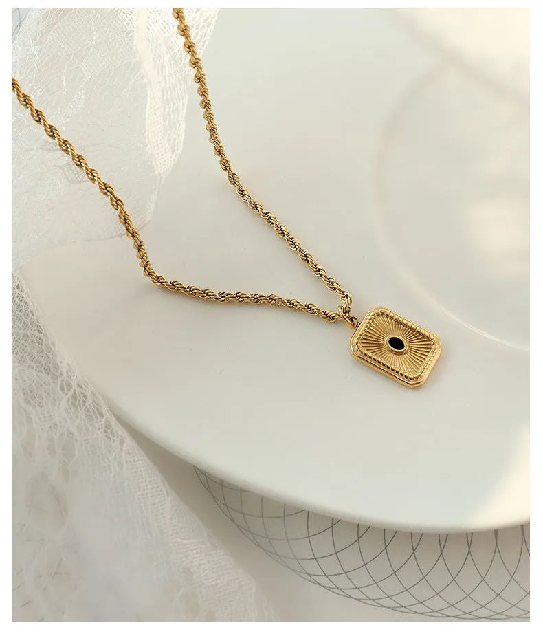 Martina Necklace