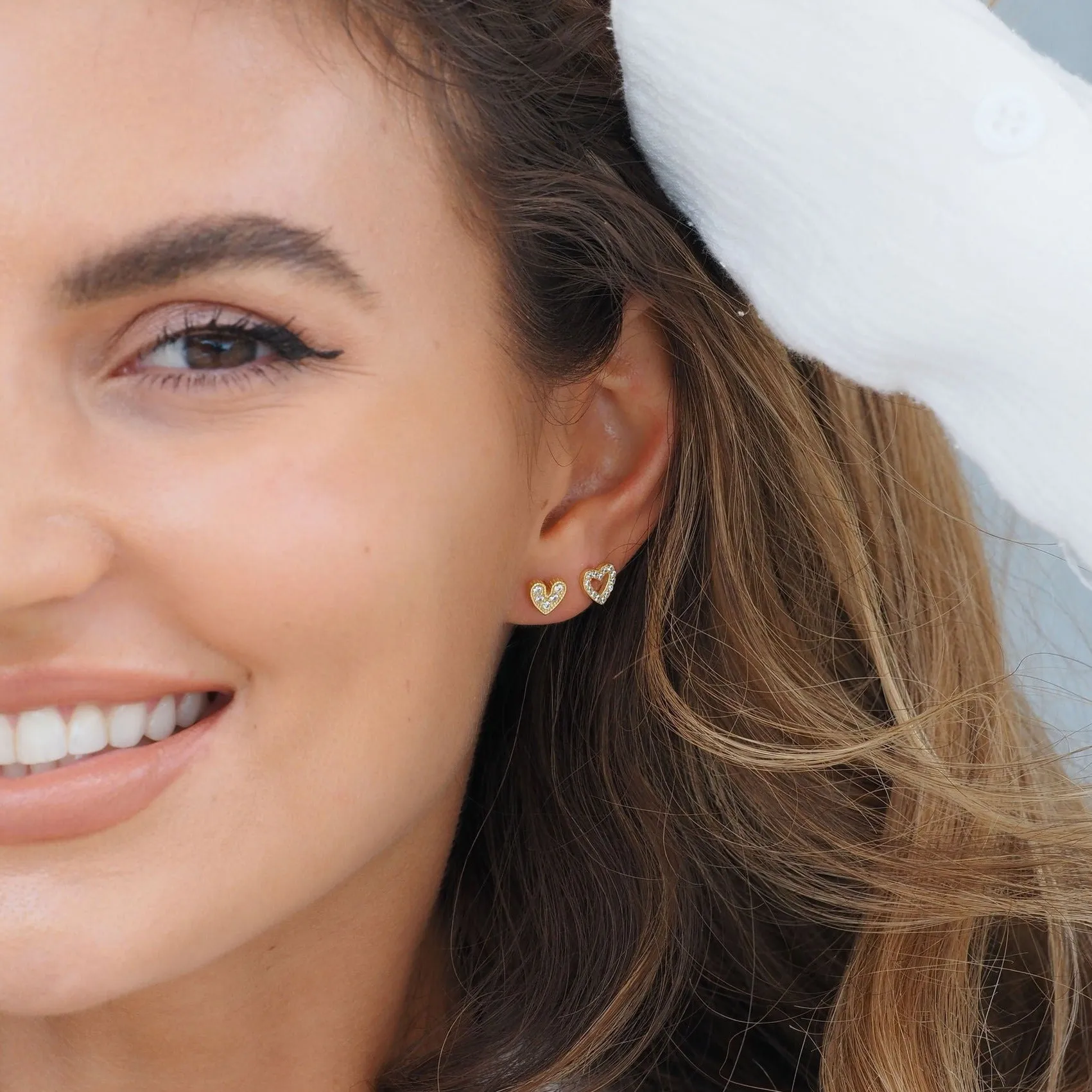 Mi Amor Stud Earring in Gold