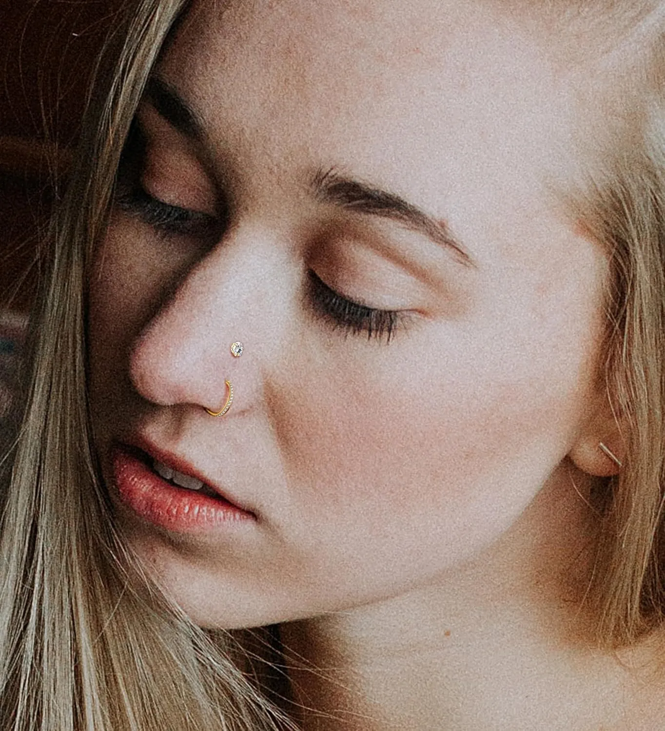 MJust Titanium Nose Ring Set, 18G Hypoallergenic L Shaped and Hoop Nose Stud Rings for Women & Men.