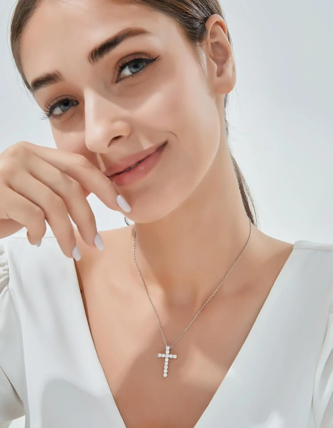 MomentWish Cross Necklace for Women, Christian Gifts for Her, Moissanite Cross Pendant, 925 Sterling Silver Necklaces Religious Anniversary Birthday Gifts for Women-