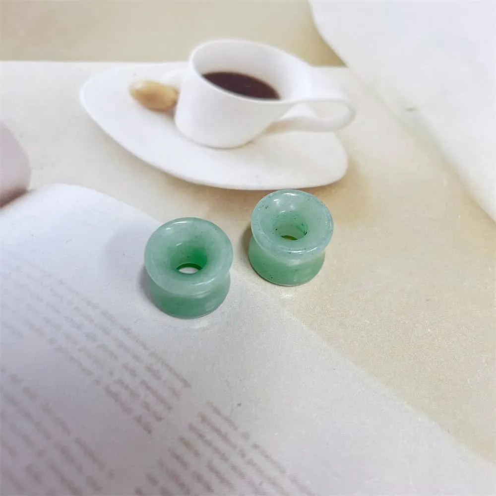 NewZenro Green Aventurine Hollow Natural Organic Stone Ear Plugs Gauges Tunnel Expanders Stretcher Saddle Double Flared Flesh Earrings for Women Men Fashion Piercings Body Jewelry Gift
