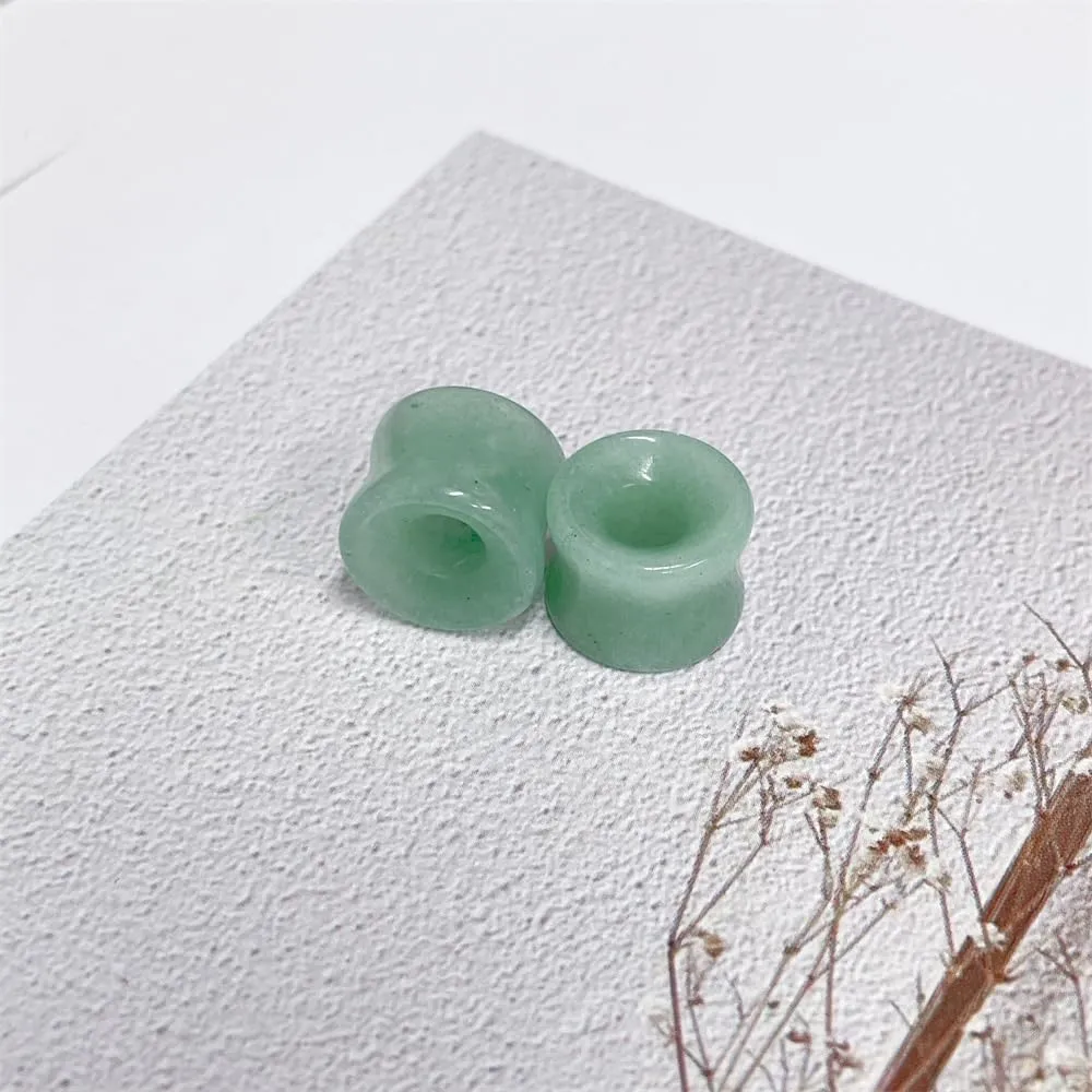 NewZenro Green Aventurine Hollow Natural Organic Stone Ear Plugs Gauges Tunnel Expanders Stretcher Saddle Double Flared Flesh Earrings for Women Men Fashion Piercings Body Jewelry Gift