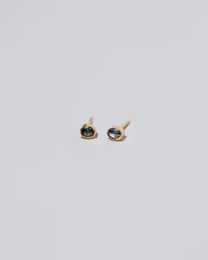 Oval Frame Stud Earrings - Bicolor Sapphire
