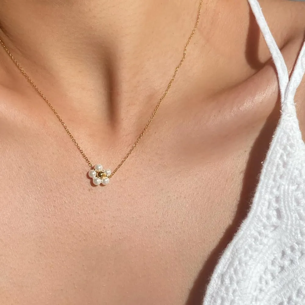 Pearl Necklace for Women Trendy,14k Gold Plated Necklace Dainty Wedding Necklace Small Cute Choker Necklaces Beaded Lariat Drop Vintage Waterproof Jewelry for Womens mom Gold Jewelry Fashion Gifts
