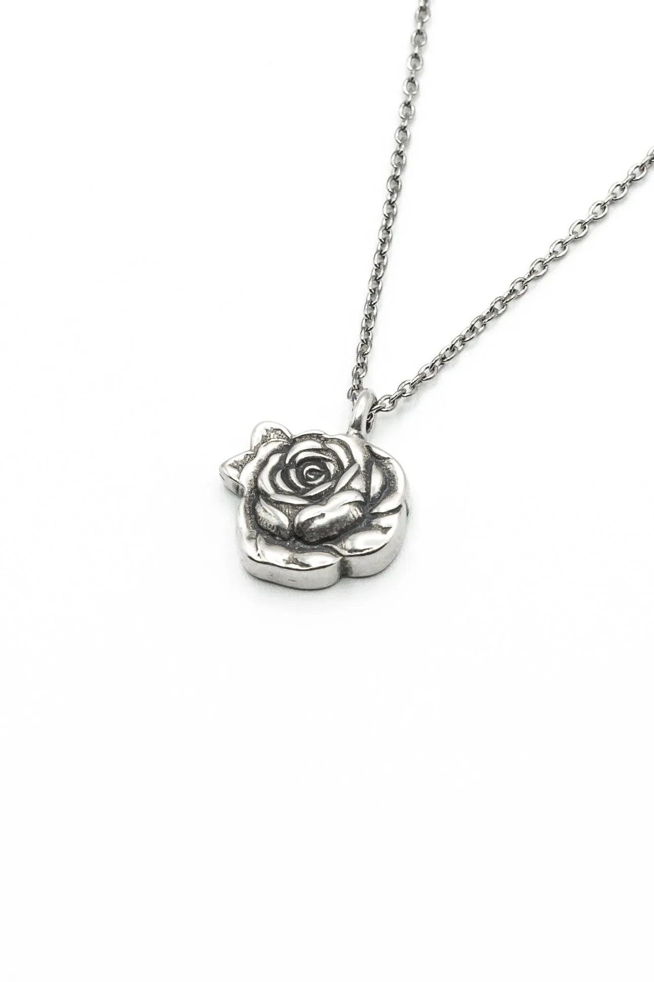 Rose Mini Necklace