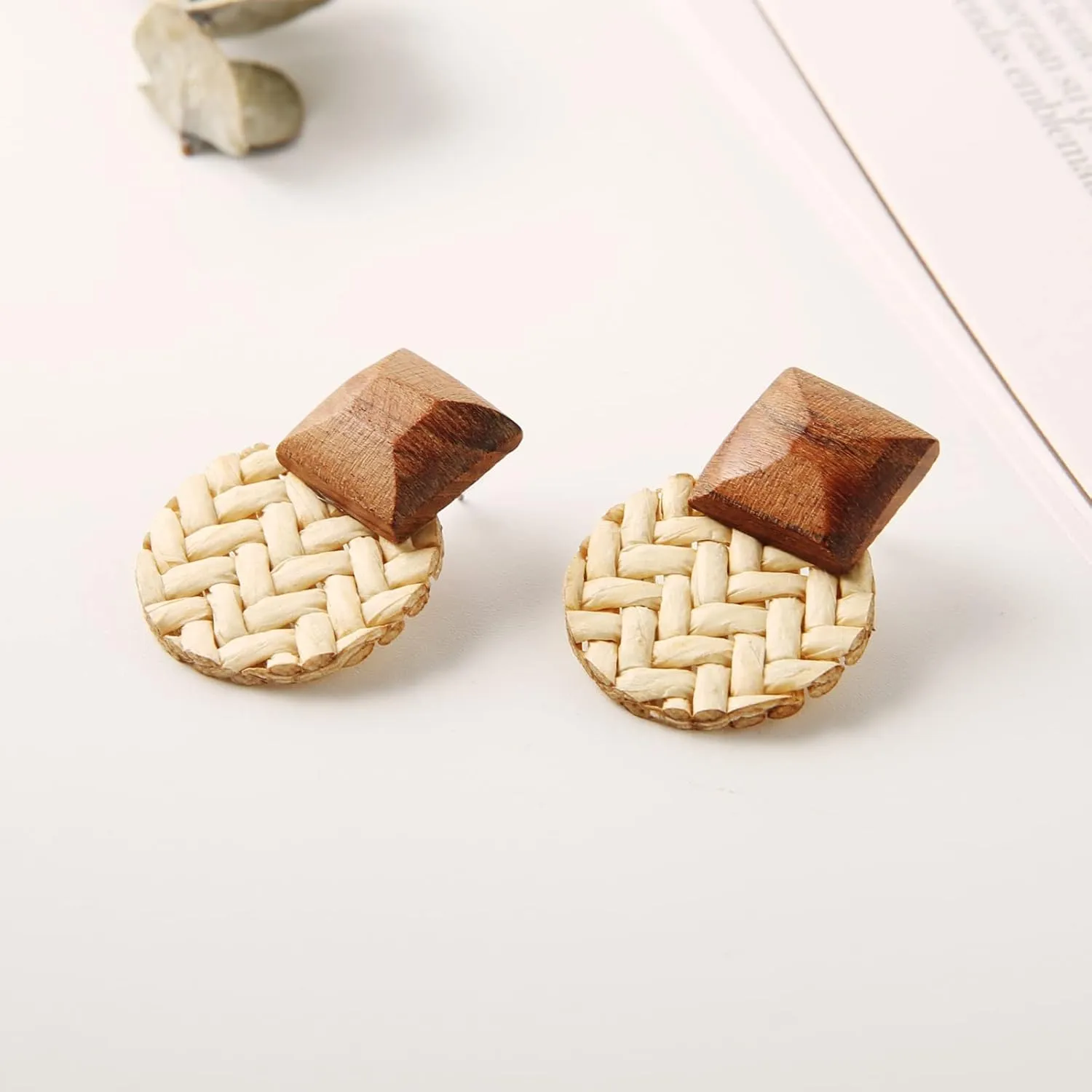 STWTR Women's Natural Wood Earrings Variety of Fashion Earrings Love Minimalist Retro Earring Set Natural Wood Hollow Round Earrings Arc
