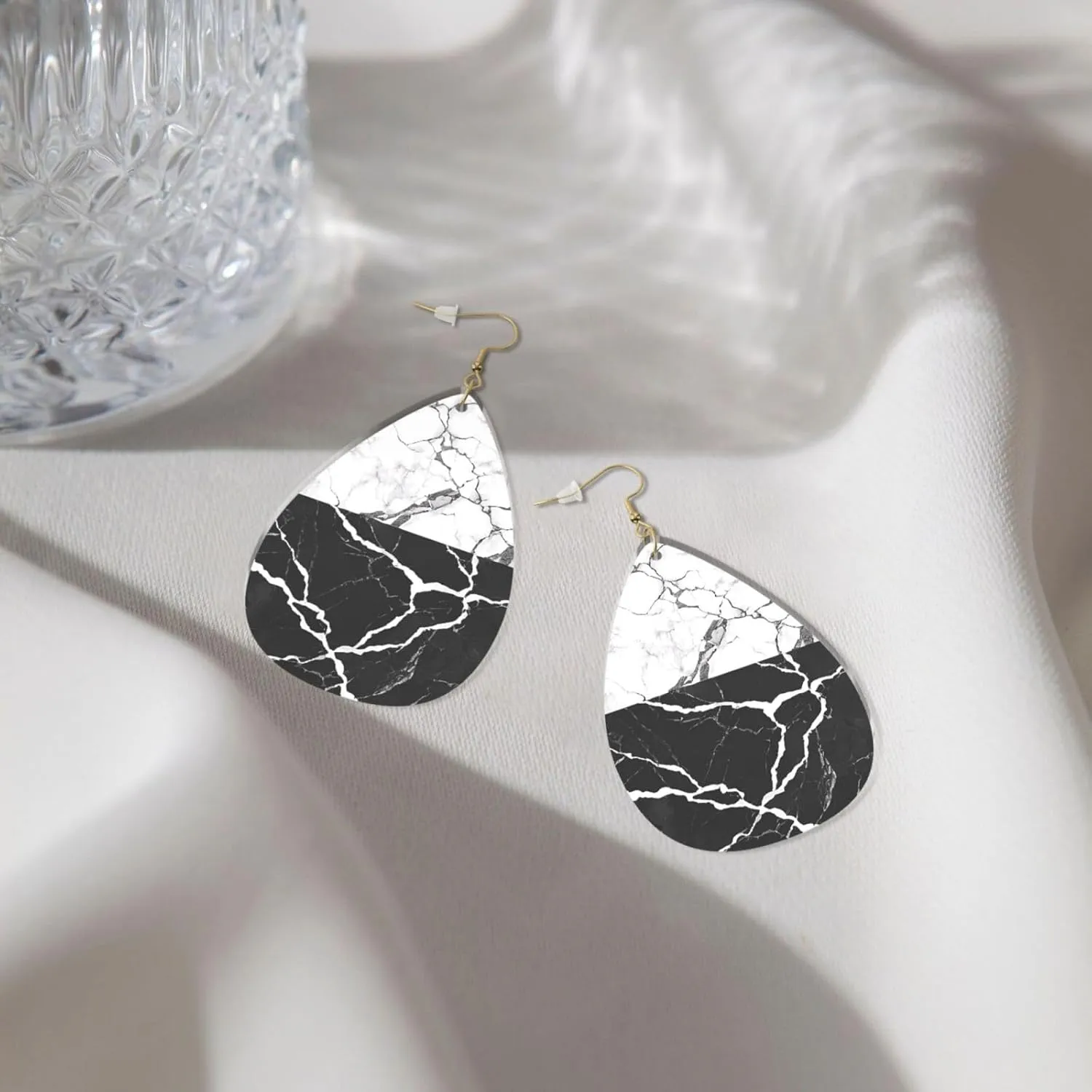 Stylish Drop-Shaped Acrylic Earrings Lightweight Printed Teardrop Dangle Earrings for Women (Black White Marble)