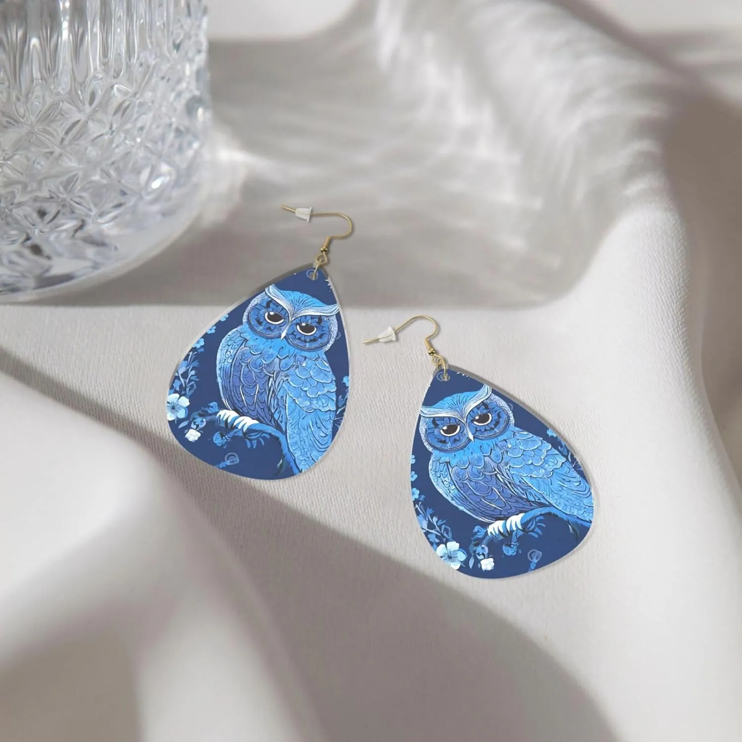Stylish Drop-Shaped Acrylic Earrings Lightweight Printed Teardrop Dangle Earrings for Women (Blue Owl)