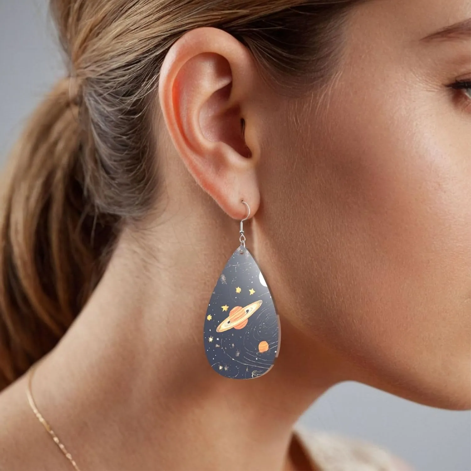 Stylish Drop-Shaped Acrylic Earrings Lightweight Printed Teardrop Dangle Earrings for Women (Constellation Star Clusters)