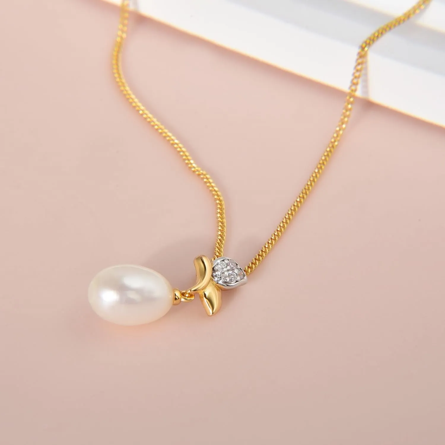 Sustainable Handpick Freshwater Pearl Necklace By SAKAR | Adjustable 24k Gold plated 925 sterling silver Pearl Necklaces Women | Pendant Pearl Jewelry | White Pearls Necklace | Waterproof Necklace