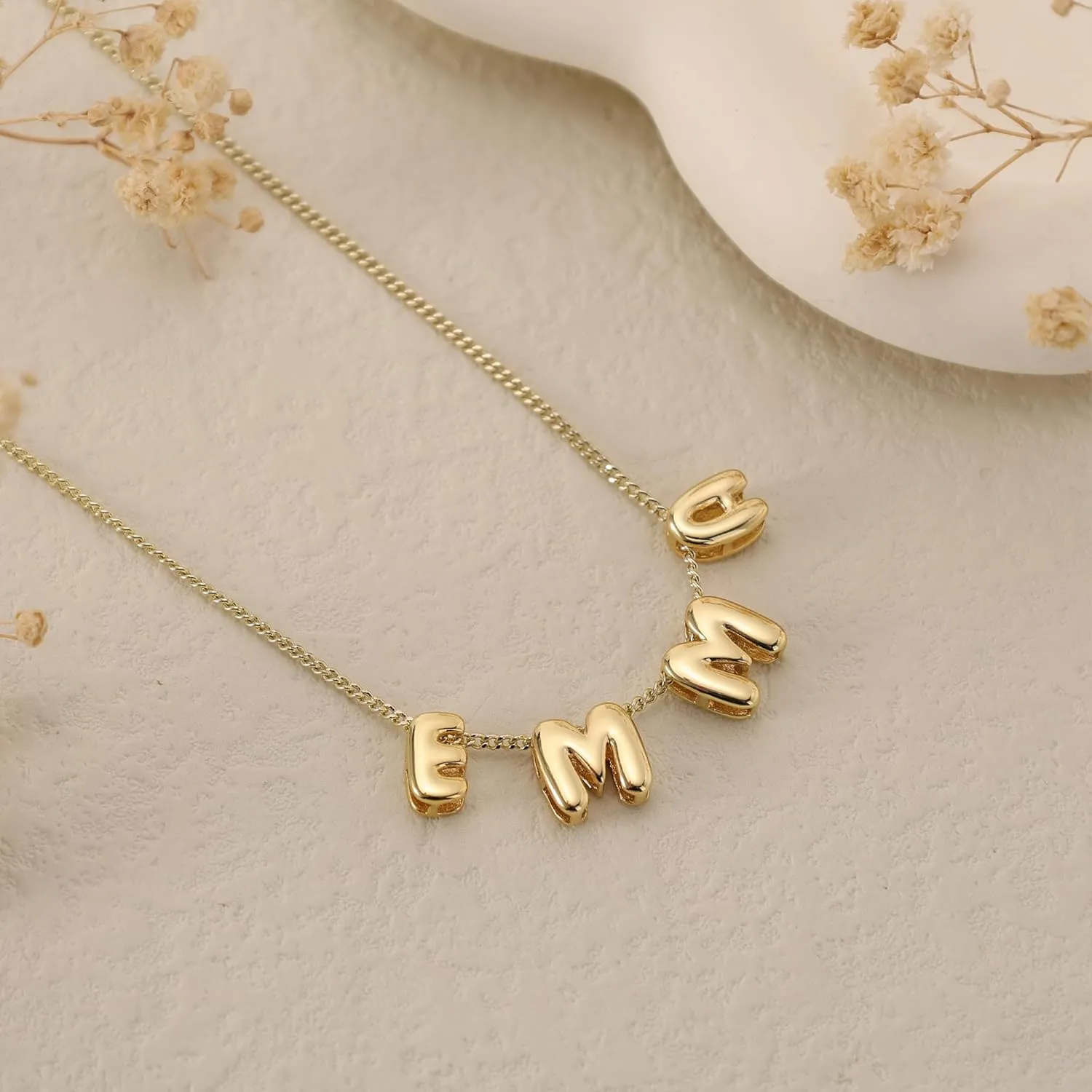 Yofair Name Necklace Personalized Custom Any Name Necklaces Jewelry 18K Gold Plated Nameplate Pendant Personalized Gift for Women